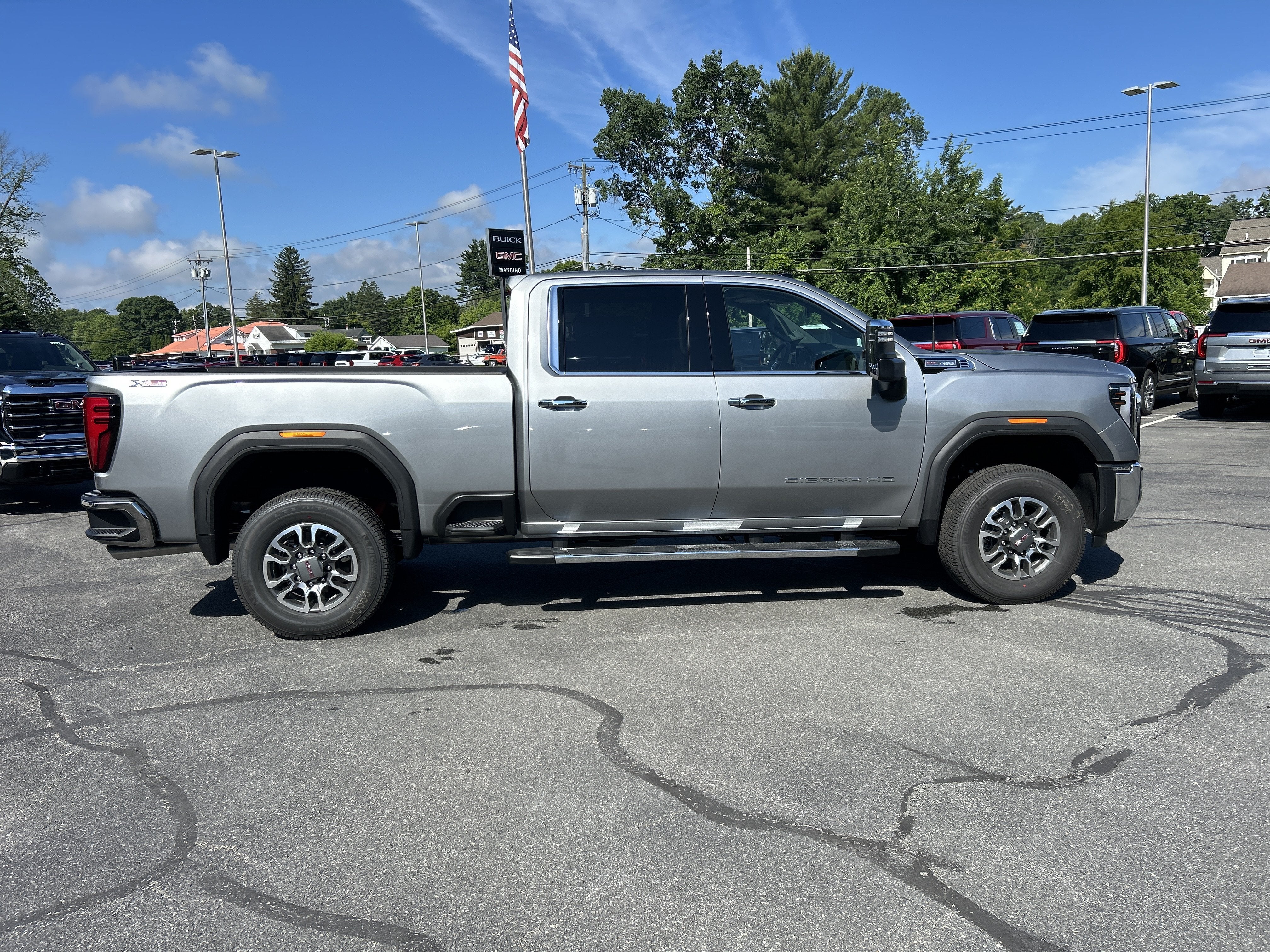 2026 GMC Sierra 2500 HD SLT