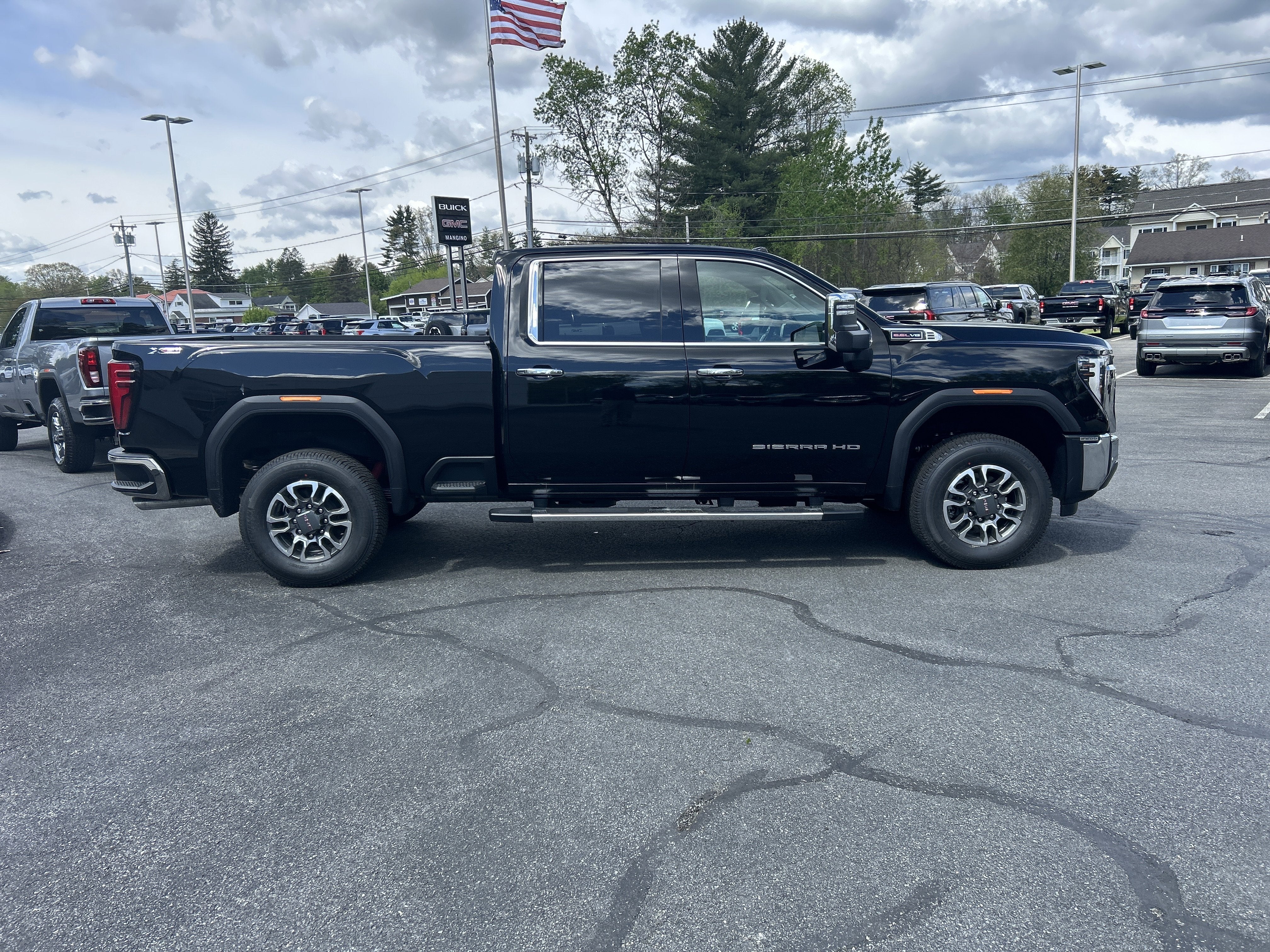 2026 GMC Sierra 2500 HD SLT
