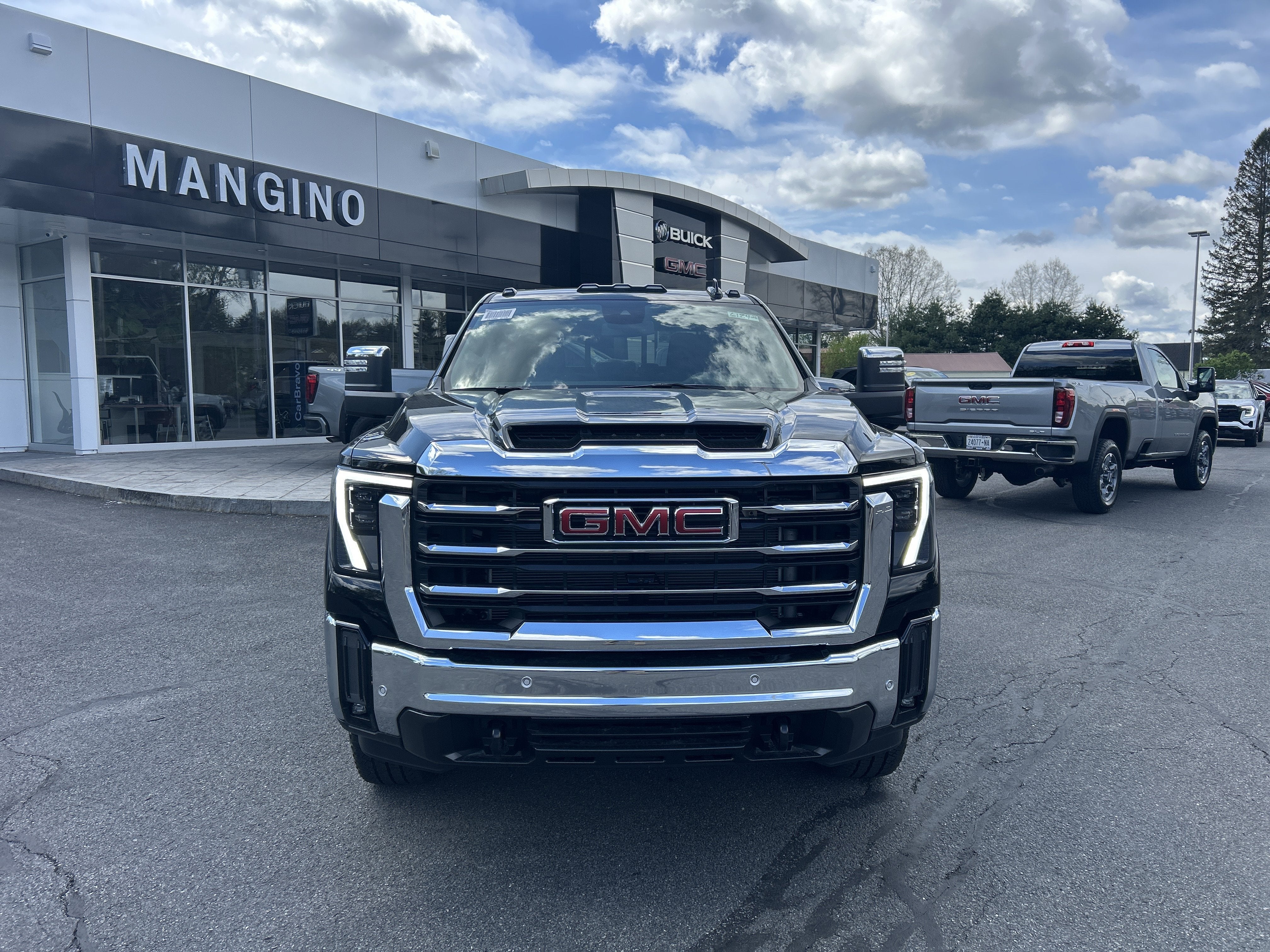 2026 GMC Sierra 2500 HD SLT