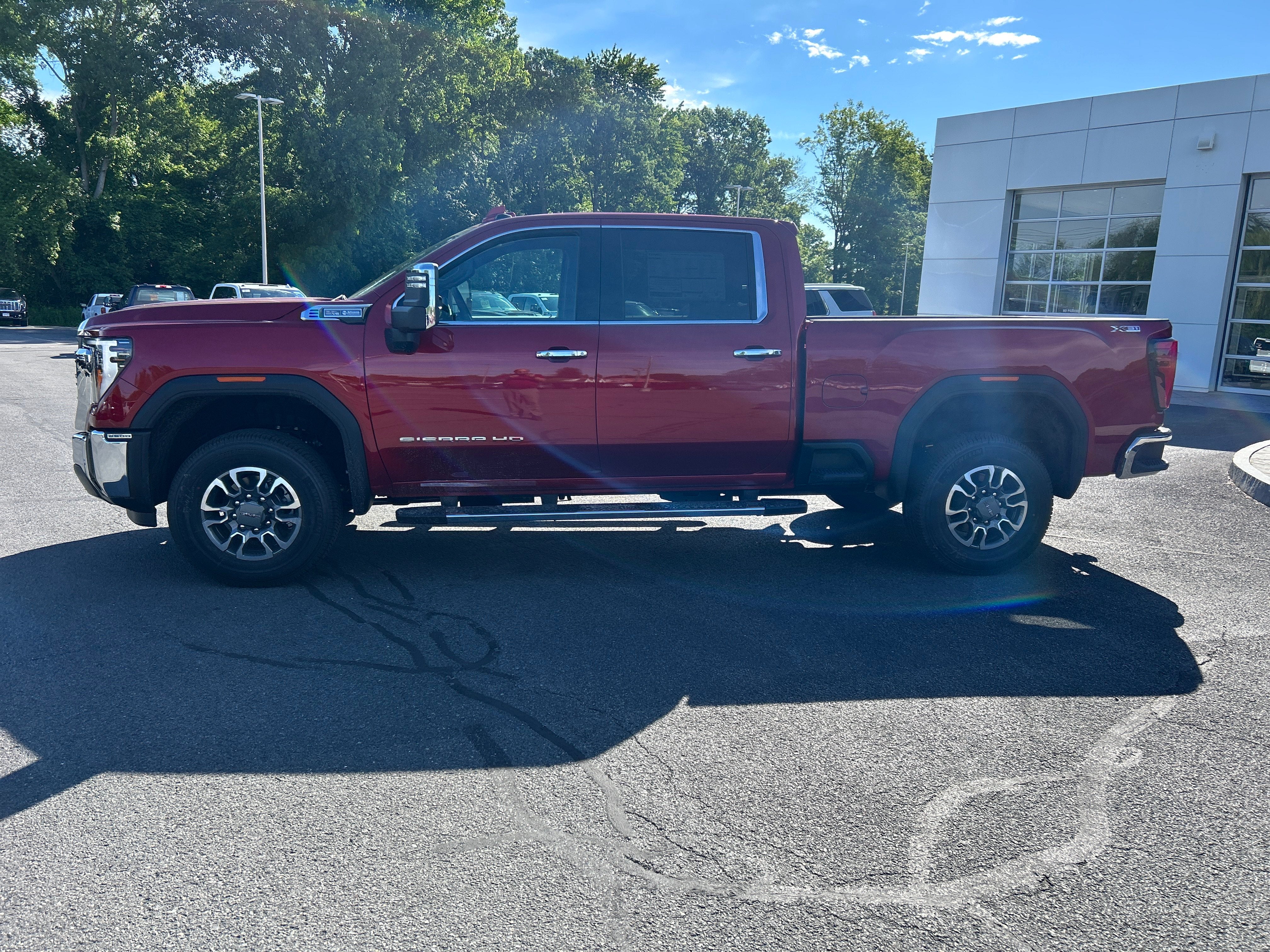 2026 GMC Sierra 2500 HD SLT