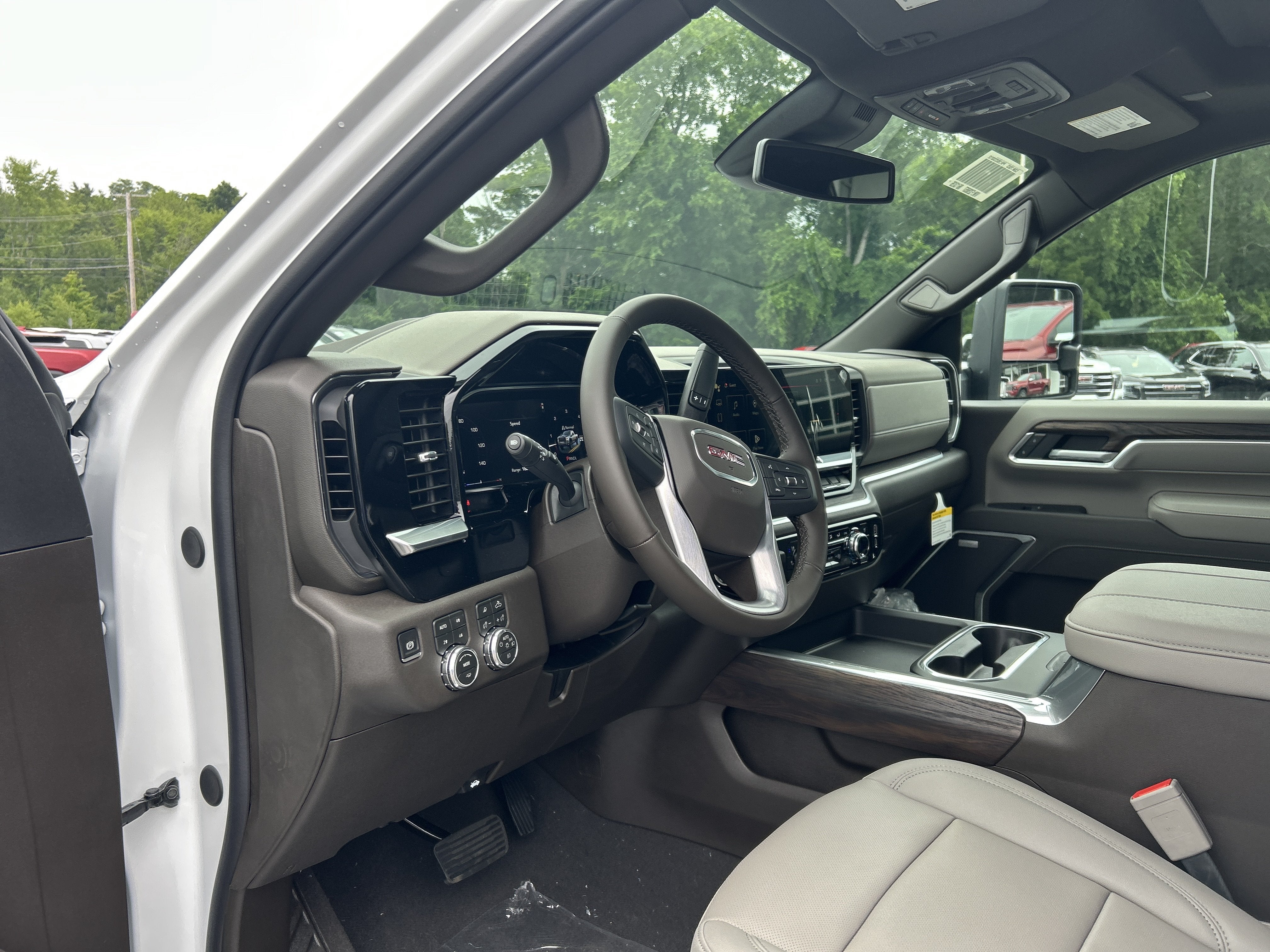 2026 GMC Sierra 2500 HD SLT