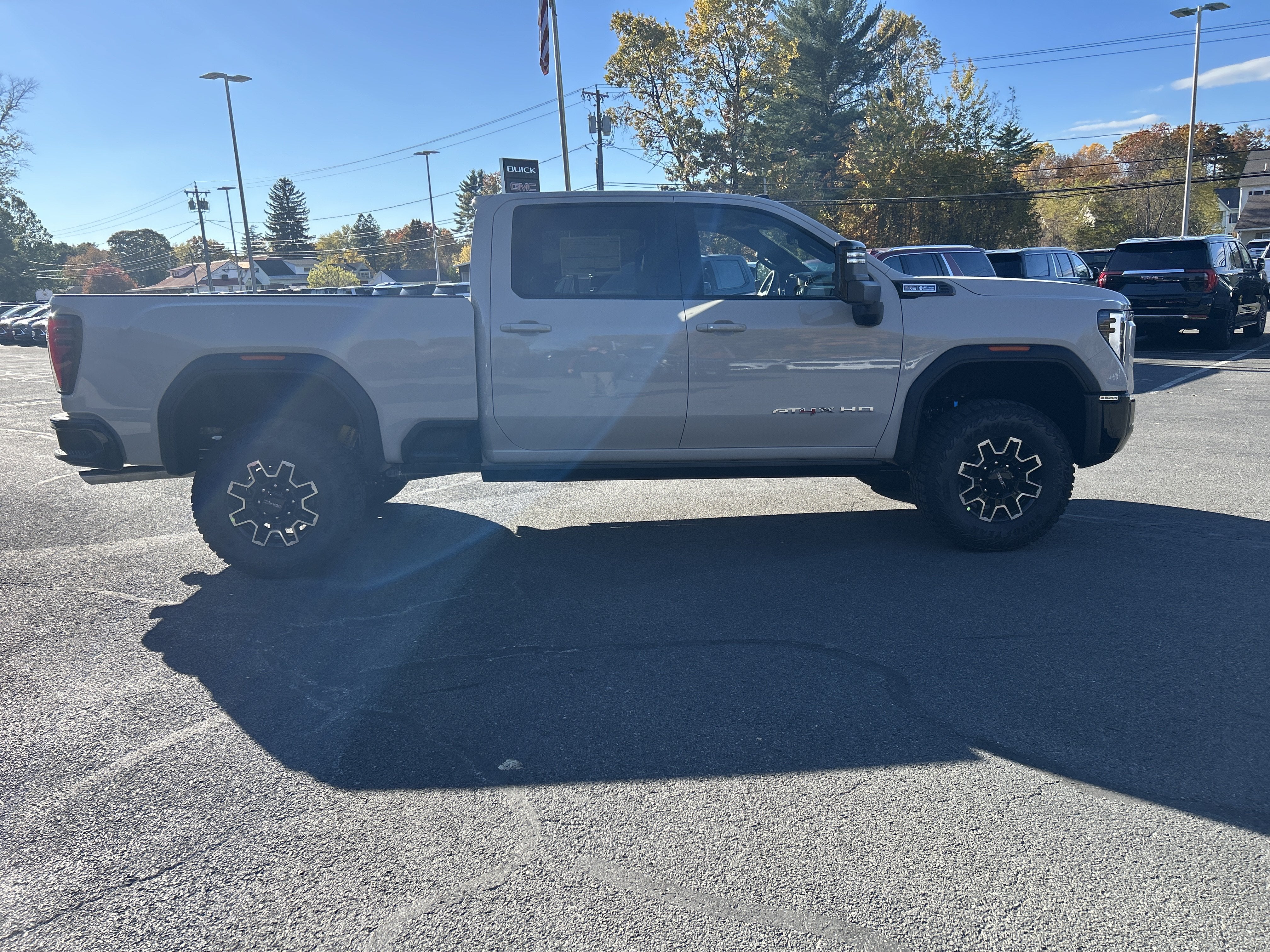 2026 GMC Sierra 2500HD AT4X - Photo 17