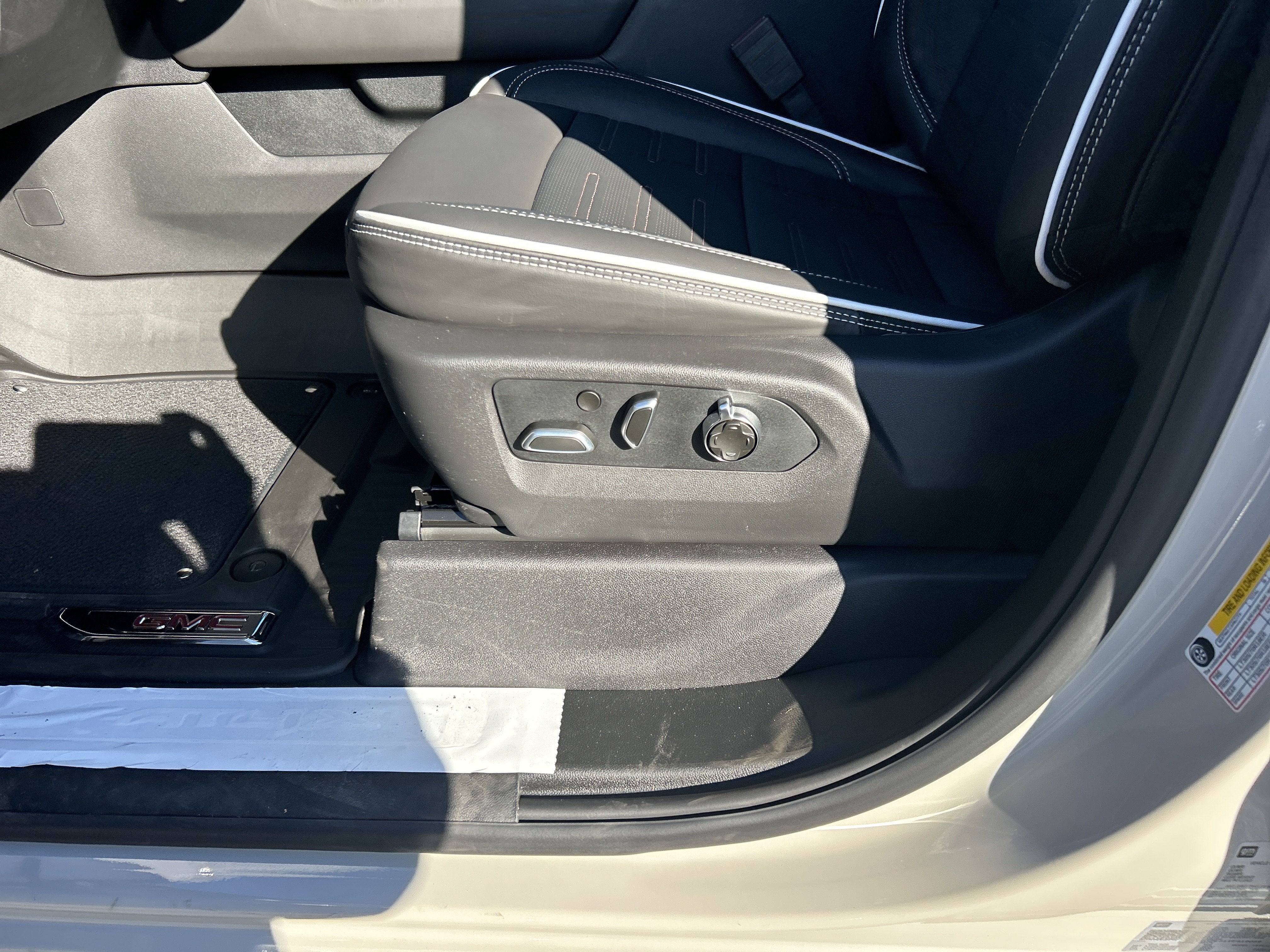 2026 GMC Sierra 2500HD AT4X - Photo 23