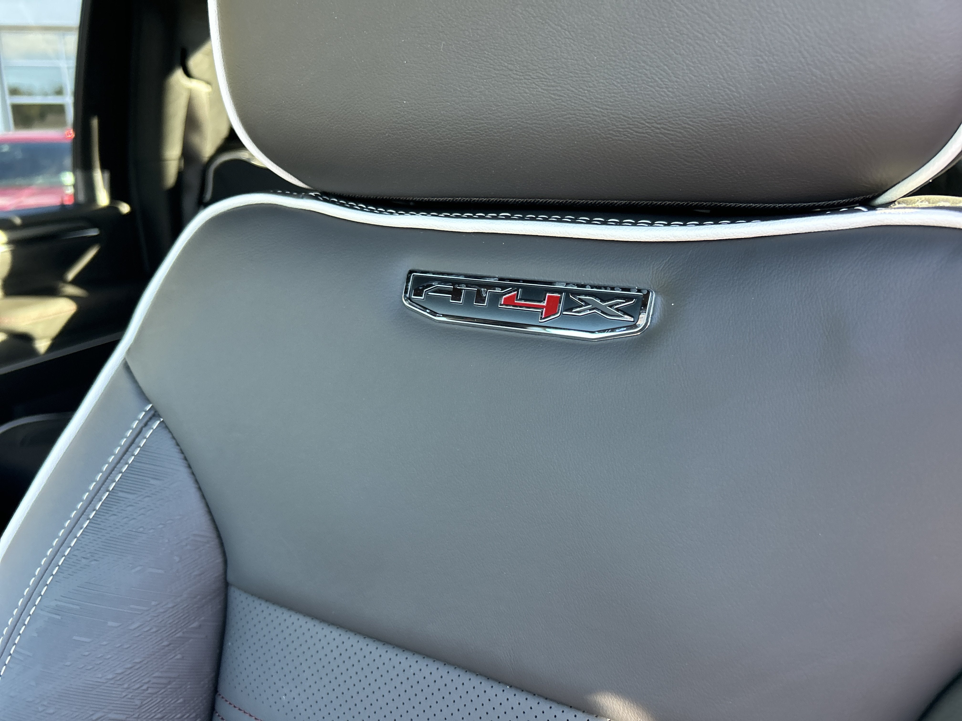 2026 GMC Sierra 2500HD AT4X - Photo 24