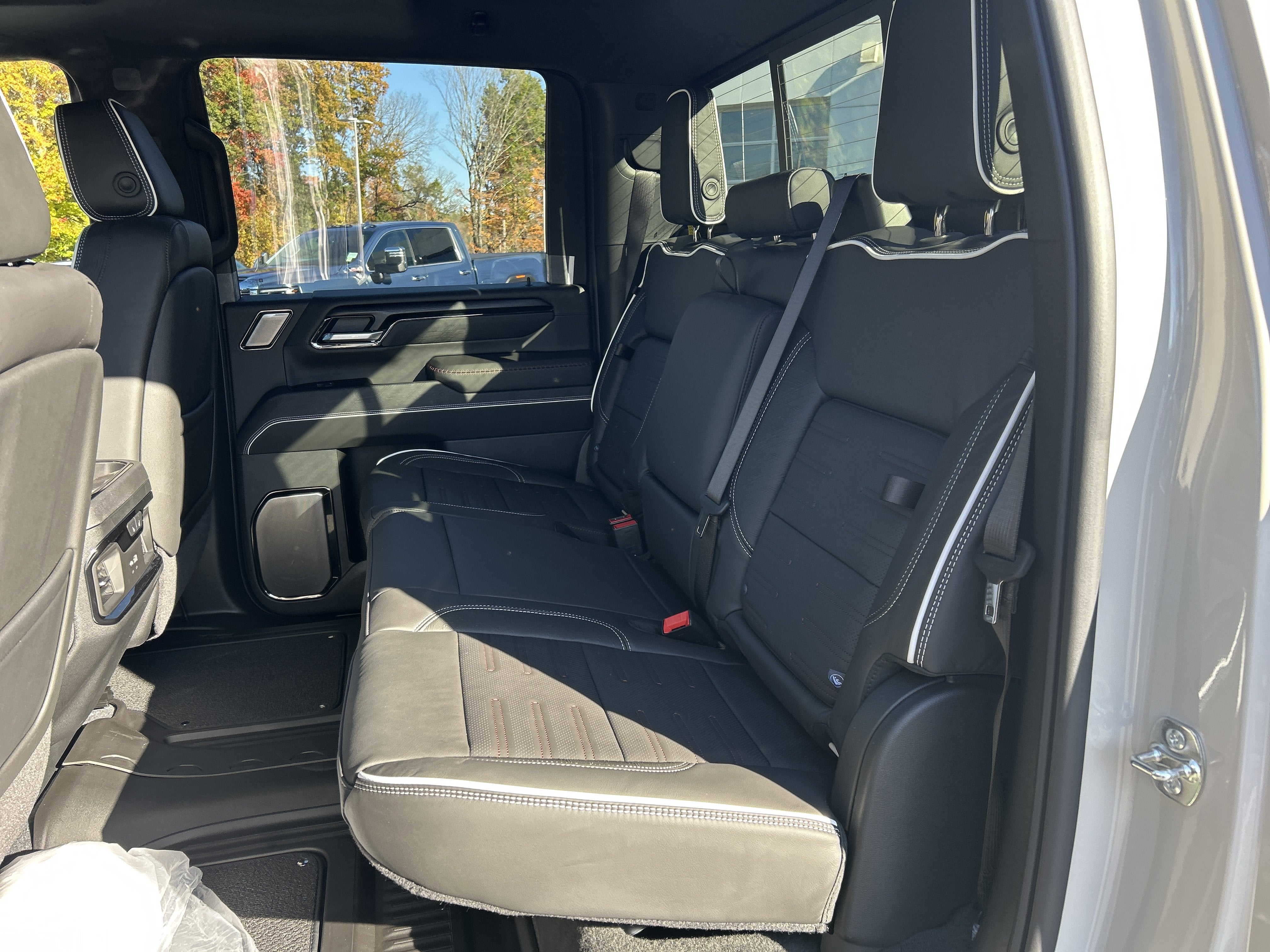 2026 GMC Sierra 2500HD AT4X - Photo 35