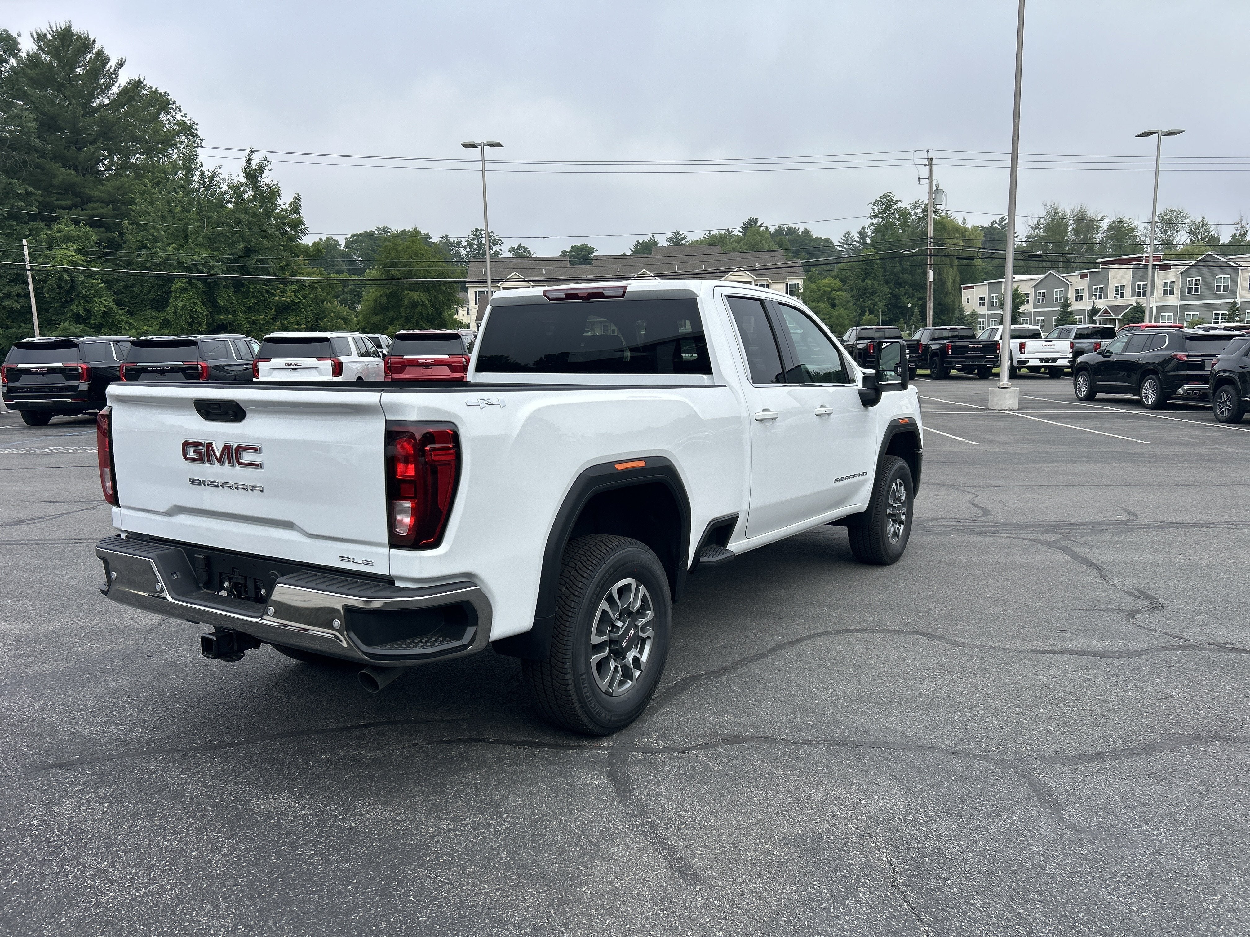 2026 GMC Sierra 2500 HD SLE