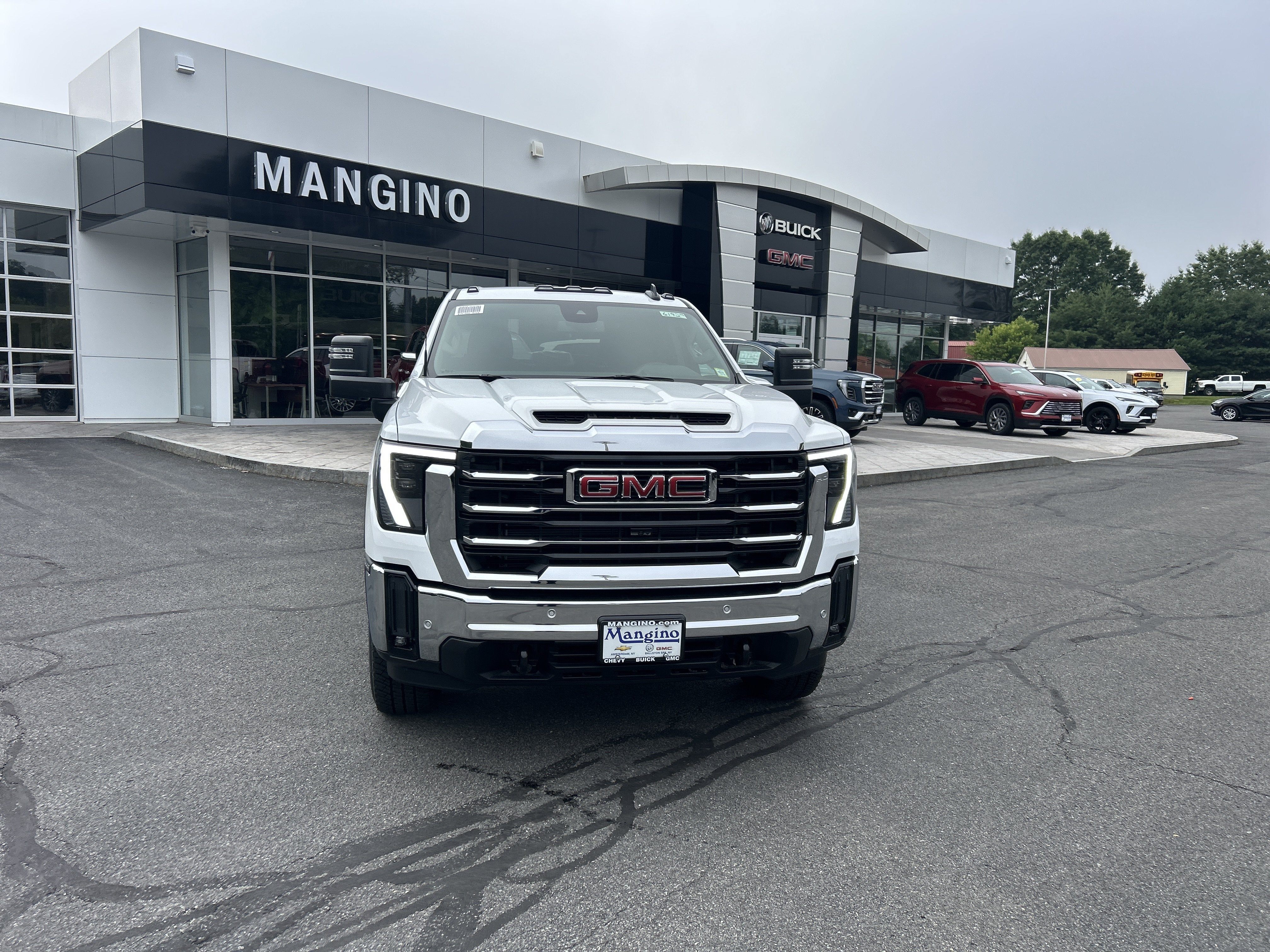 2026 GMC Sierra 2500 HD SLE