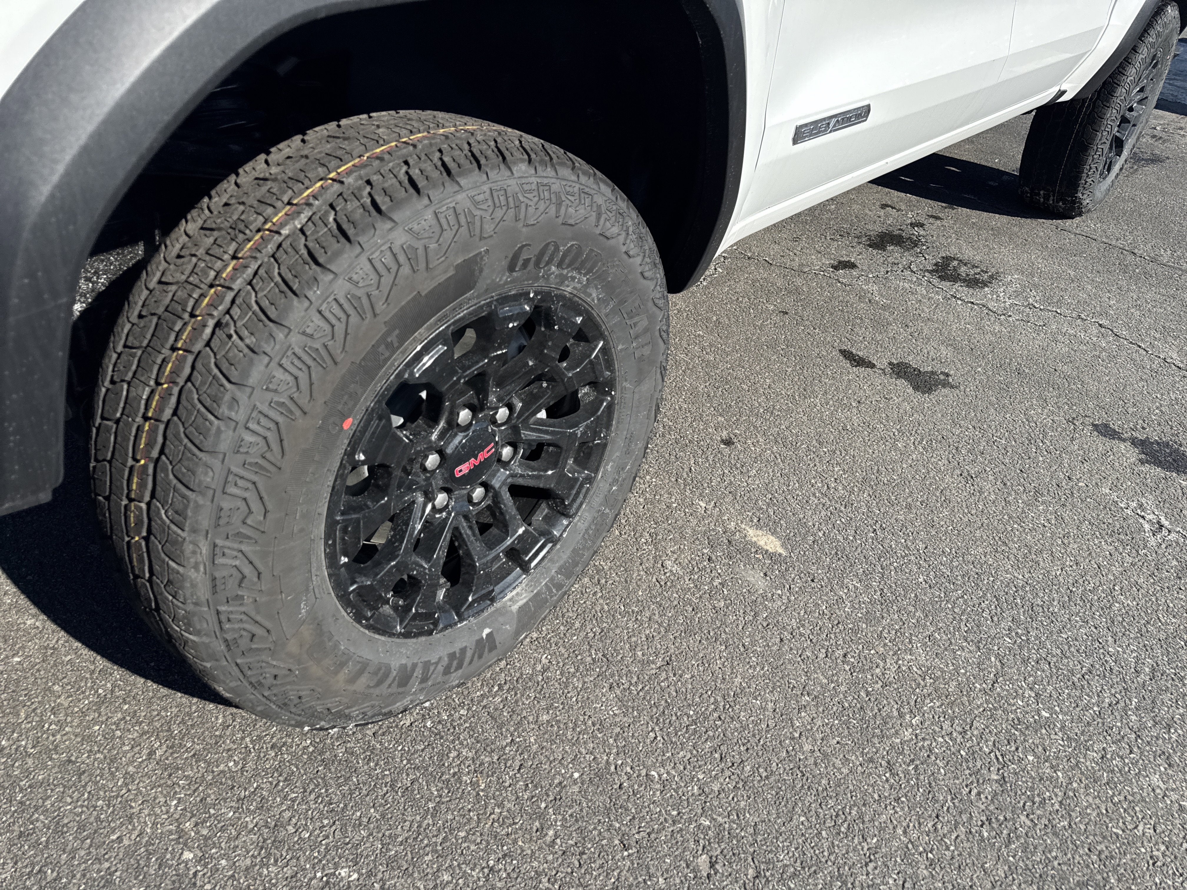 2026 GMC Canyon Elevation