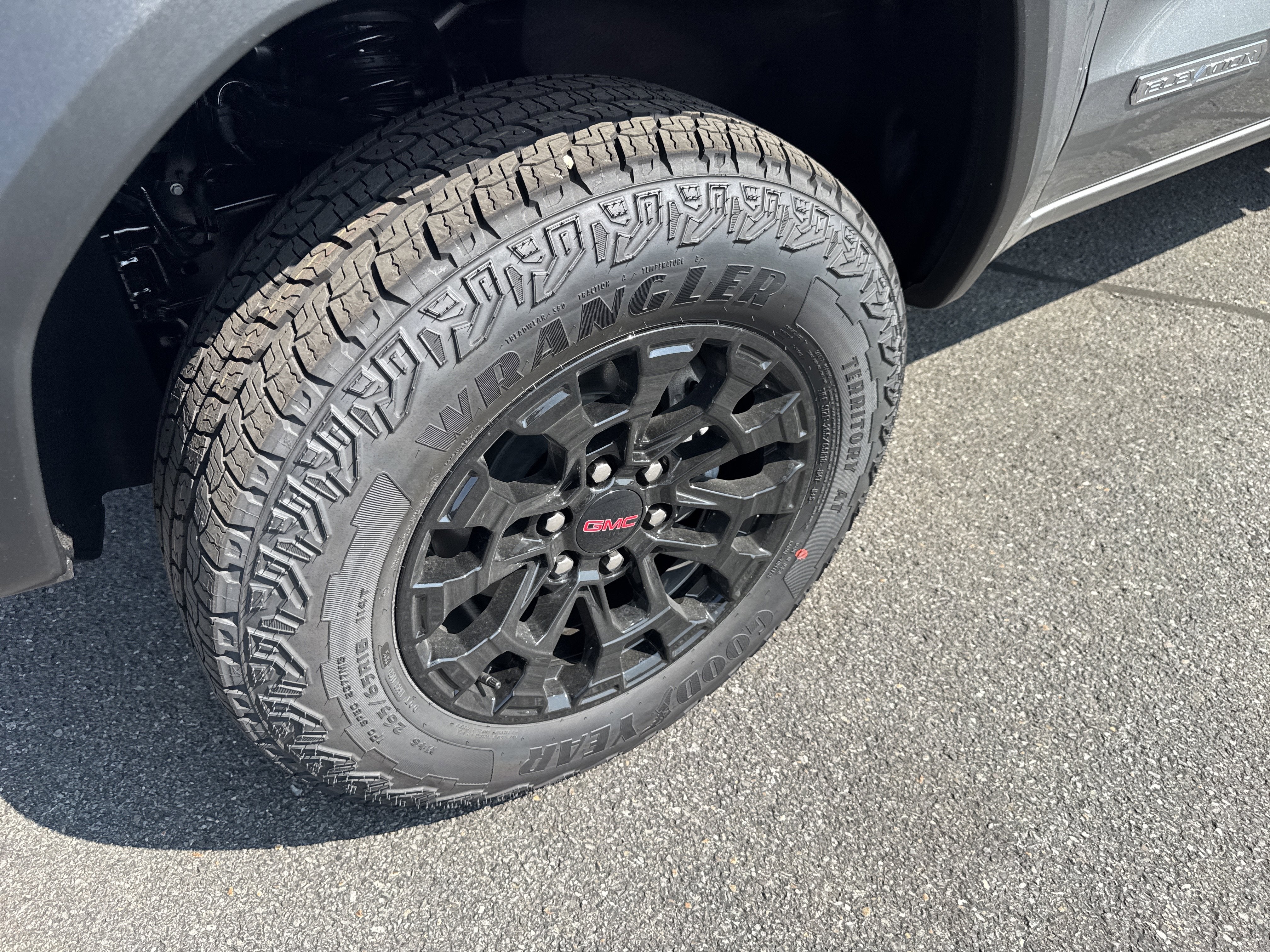 2026 GMC Canyon Elevation