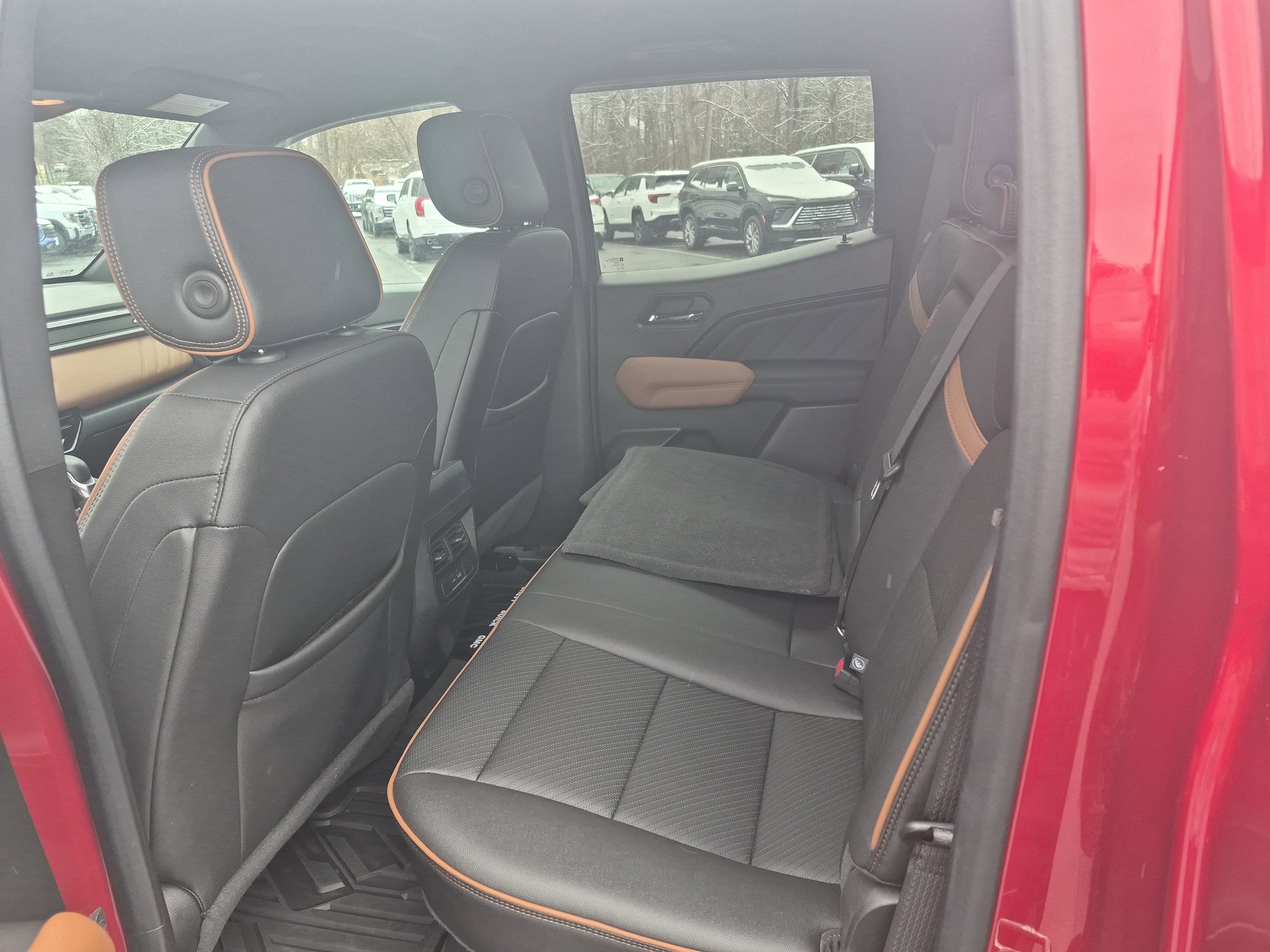 2023 GMC Canyon AT4