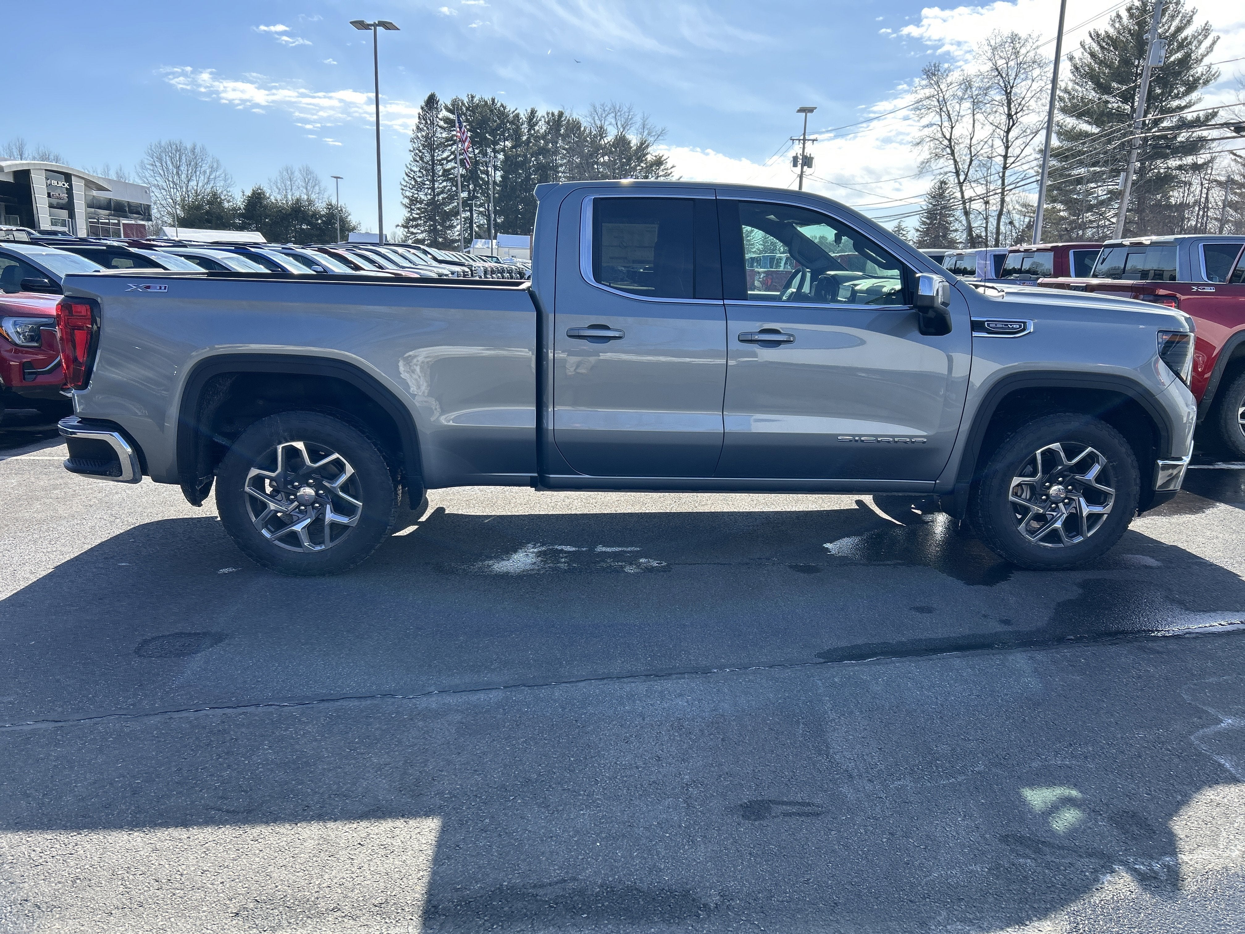 2026 GMC Sierra 1500 SLE
