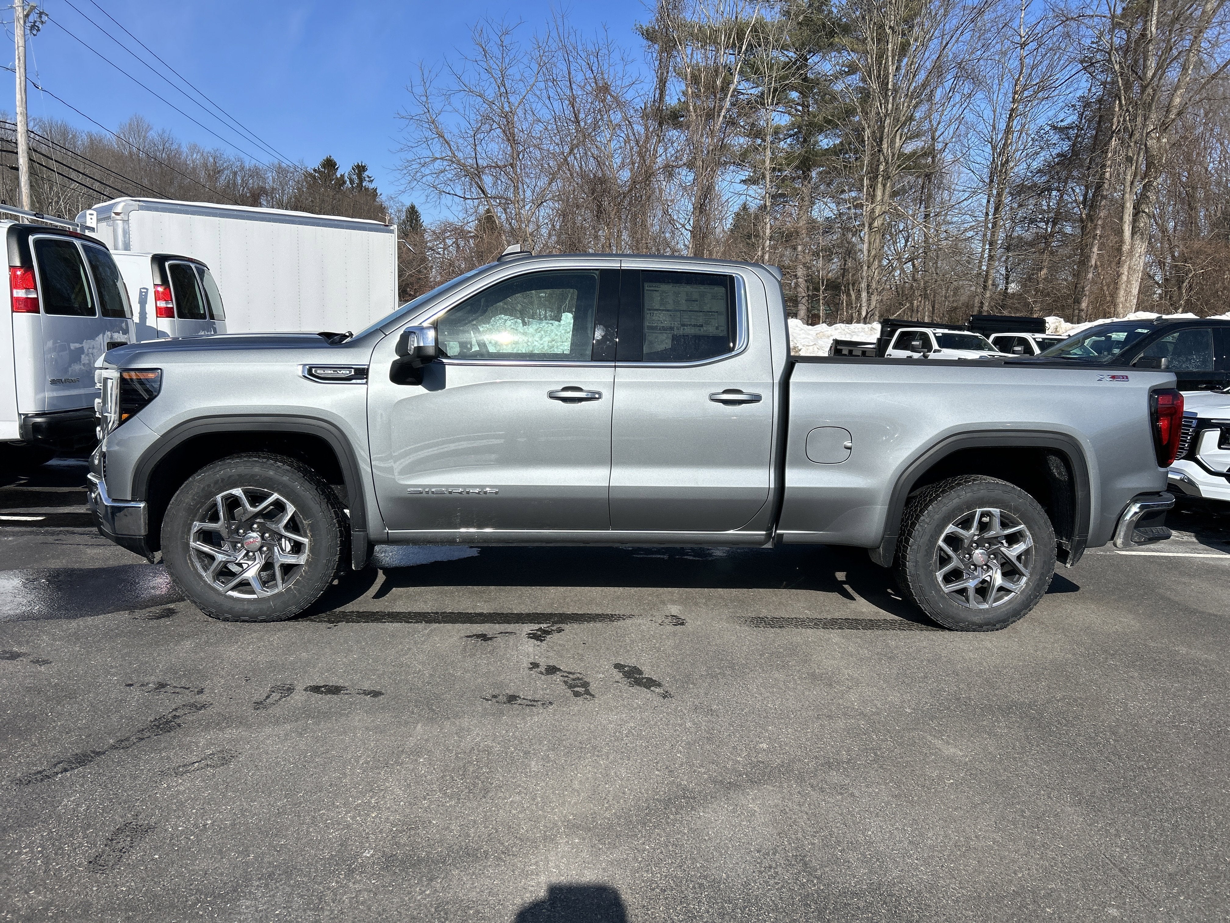 2026 GMC Sierra 1500 SLE