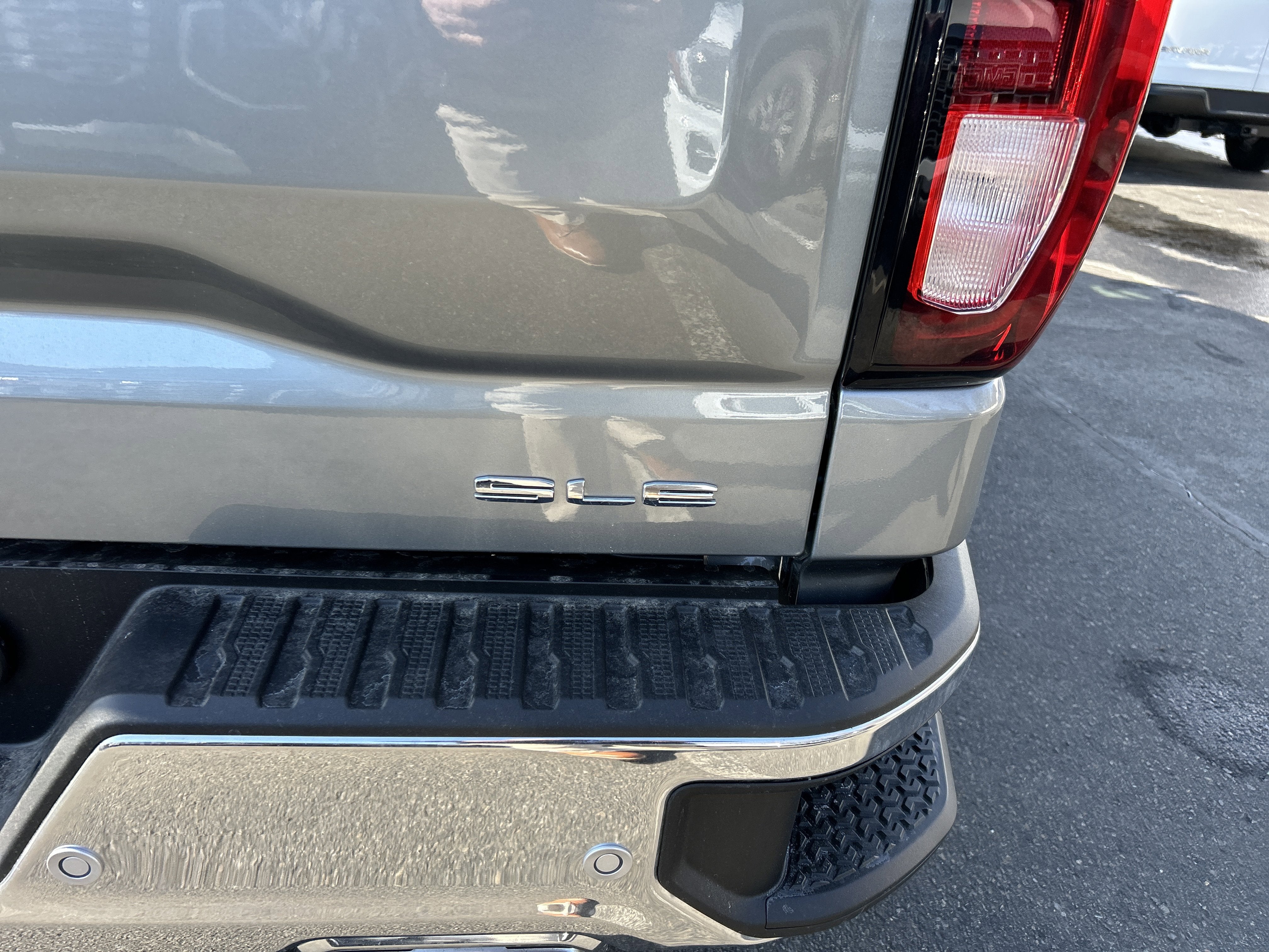 2026 GMC Sierra 1500 SLE