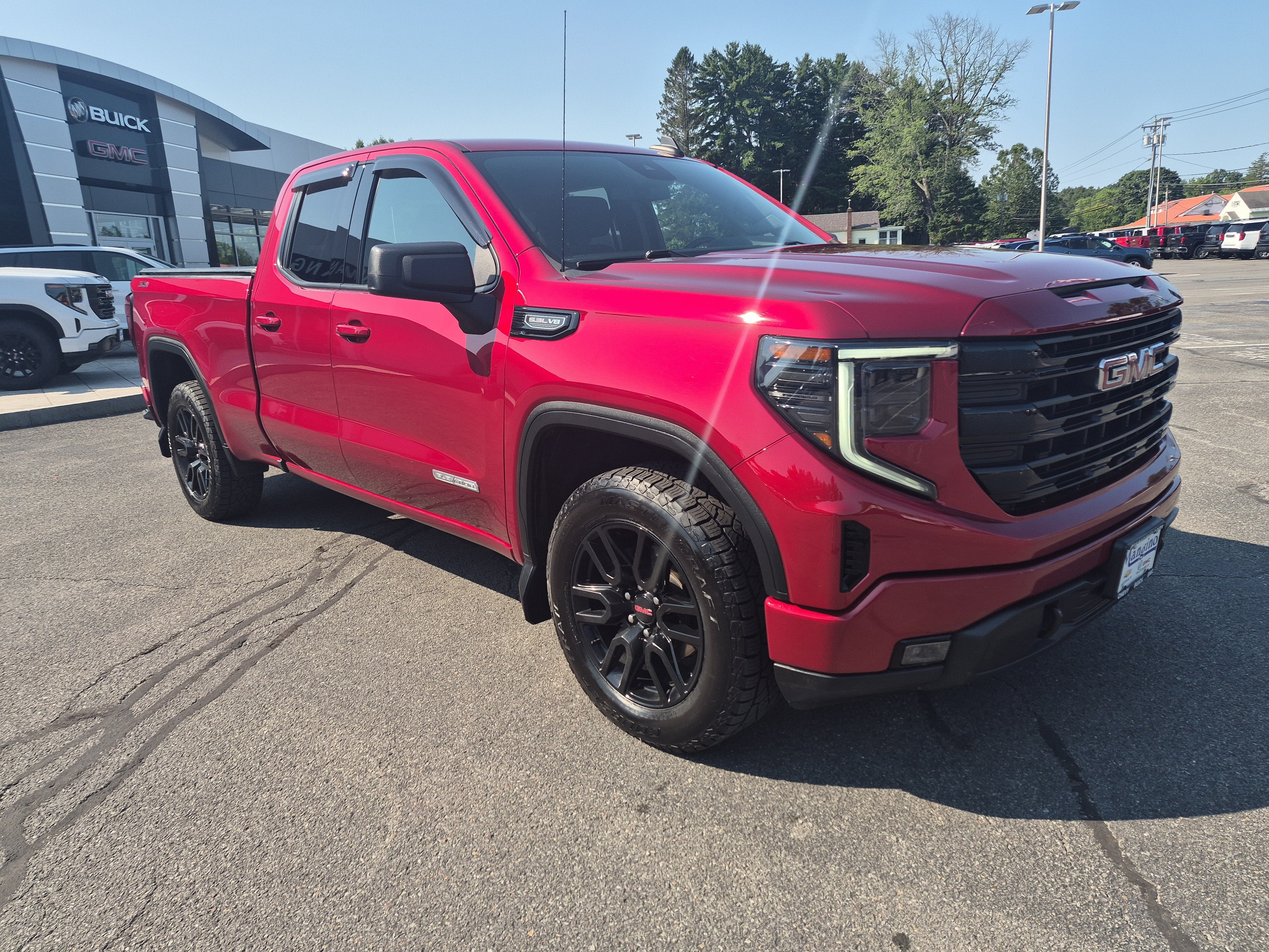 2023 GMC Sierra 1500 Elevation