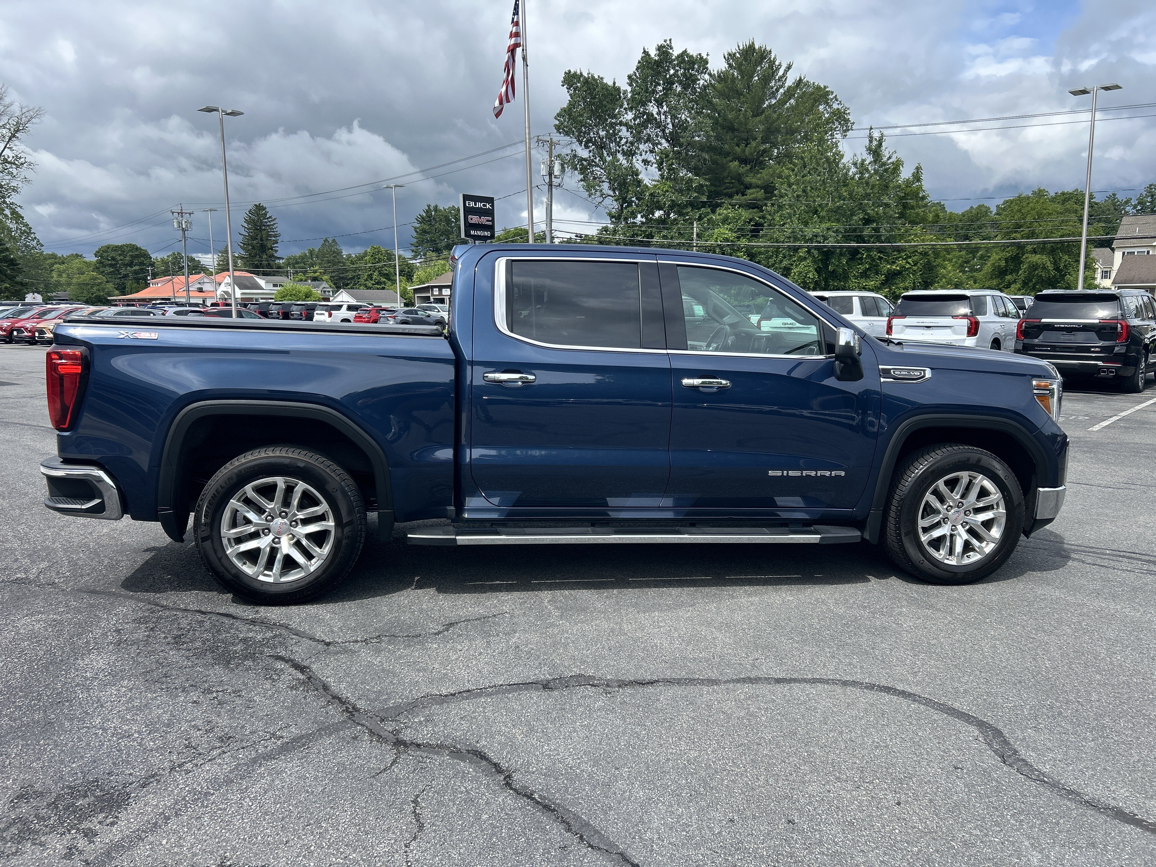 2021 GMC Sierra 1500 SLT