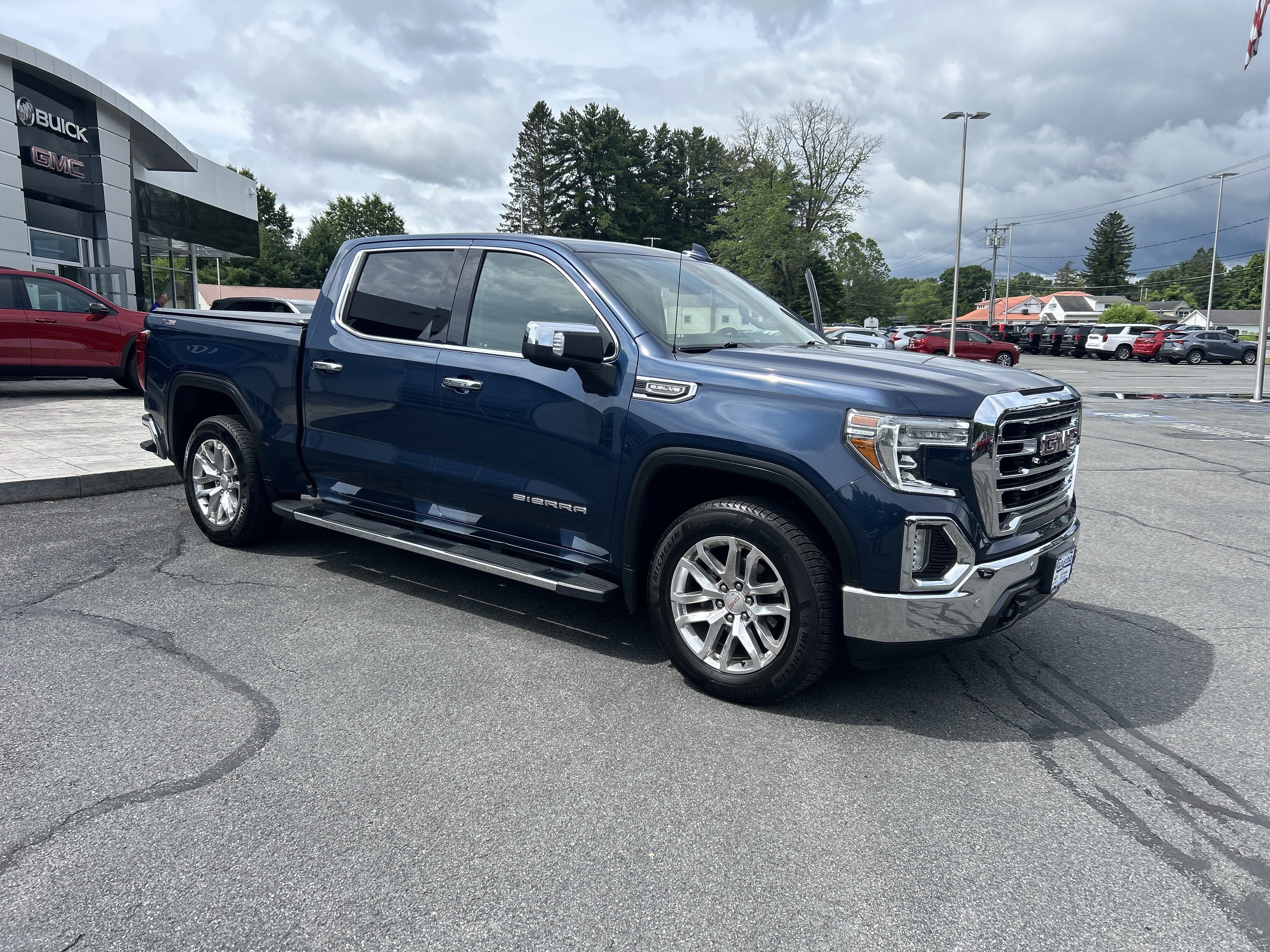 2021 GMC Sierra 1500 SLT