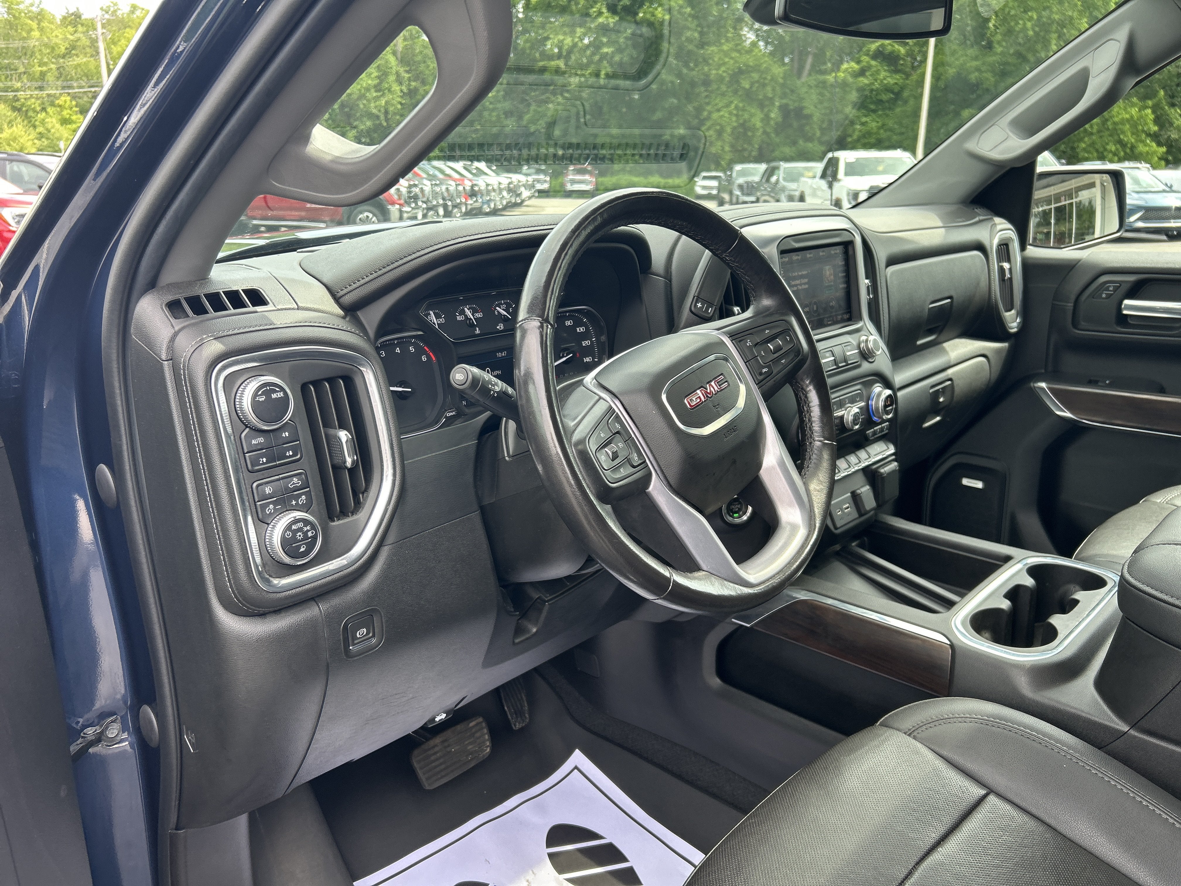 2021 GMC Sierra 1500 SLT