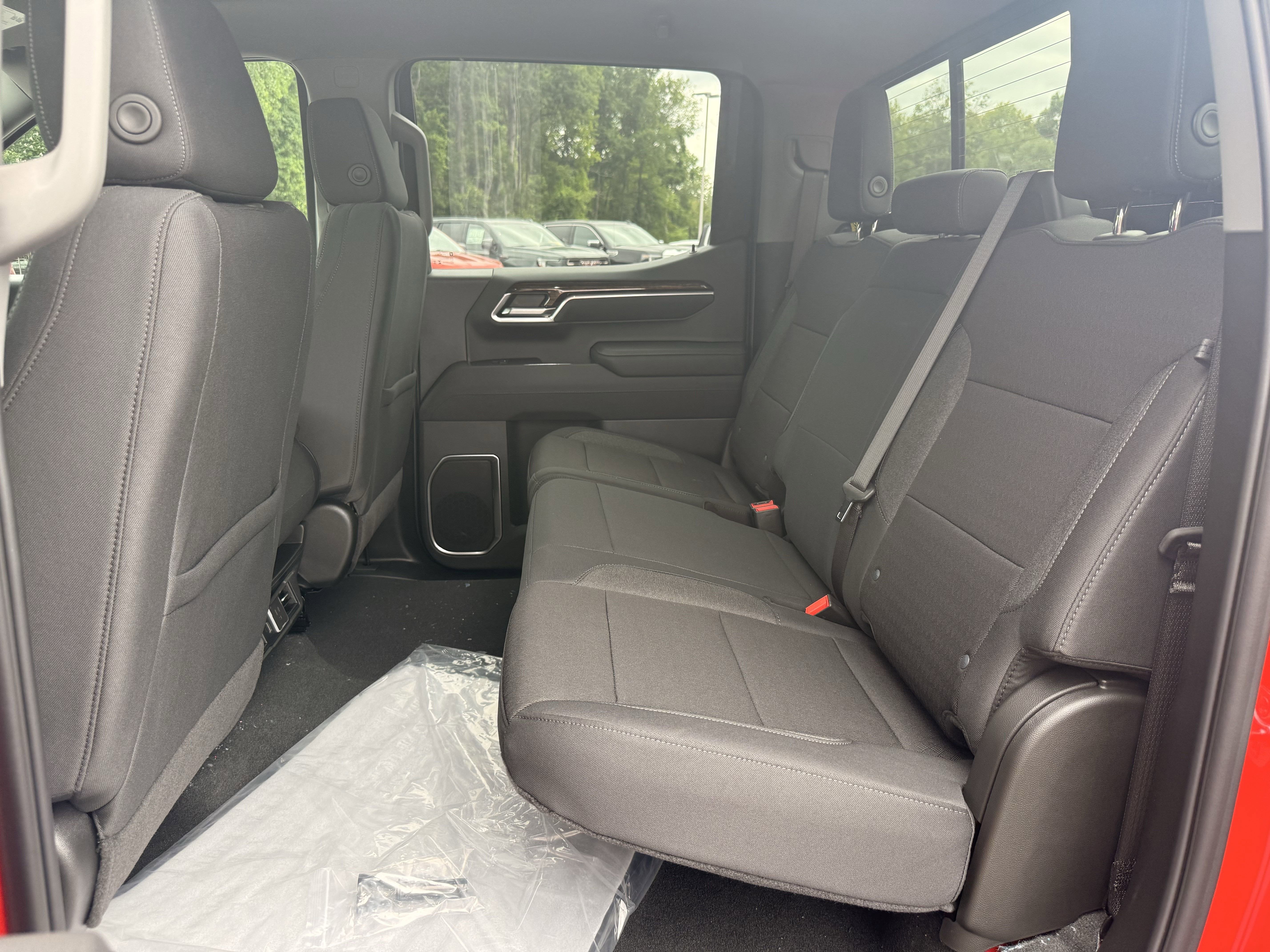 2025 GMC Sierra 1500 SLE