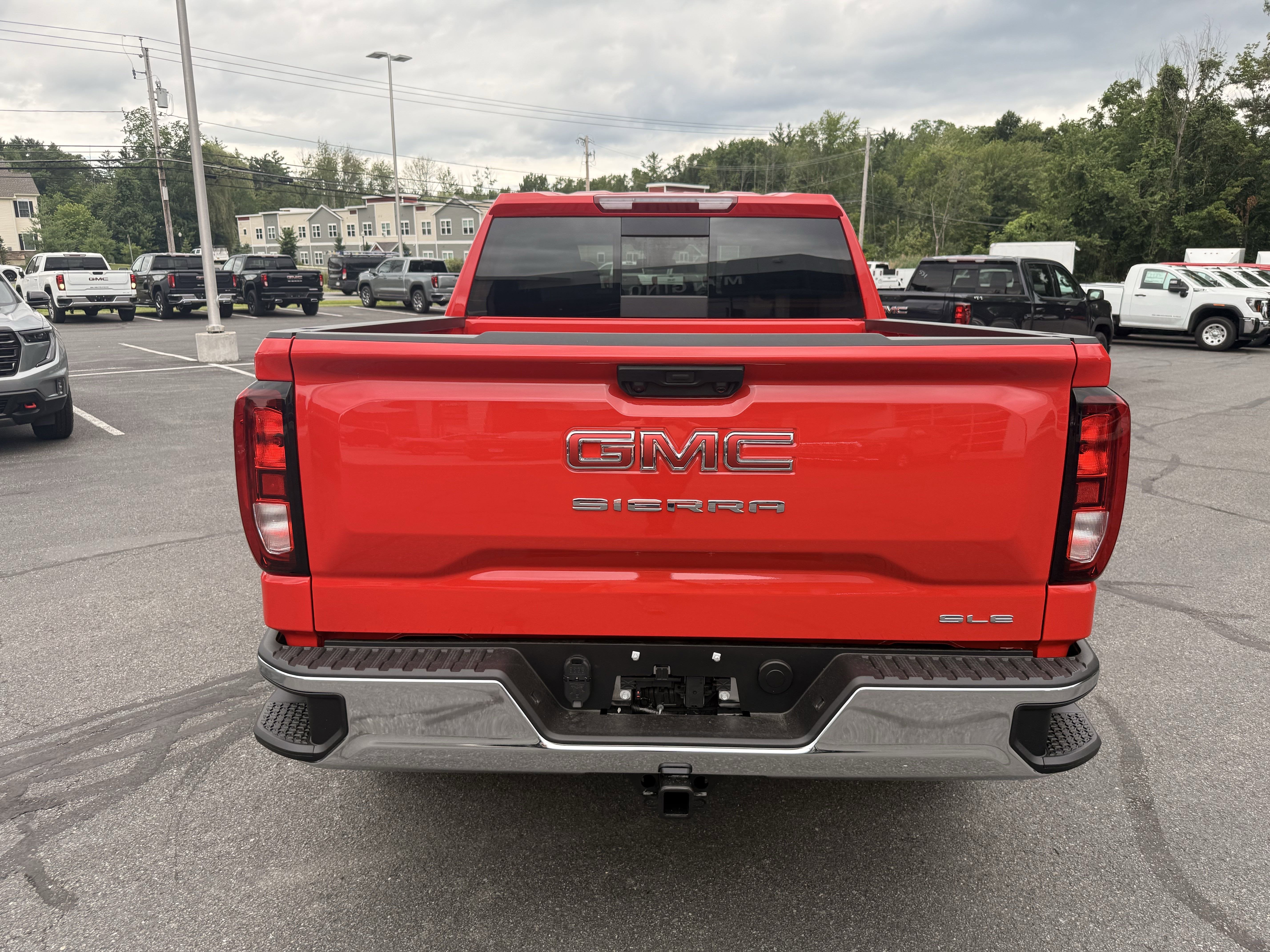 2025 GMC Sierra 1500 SLE