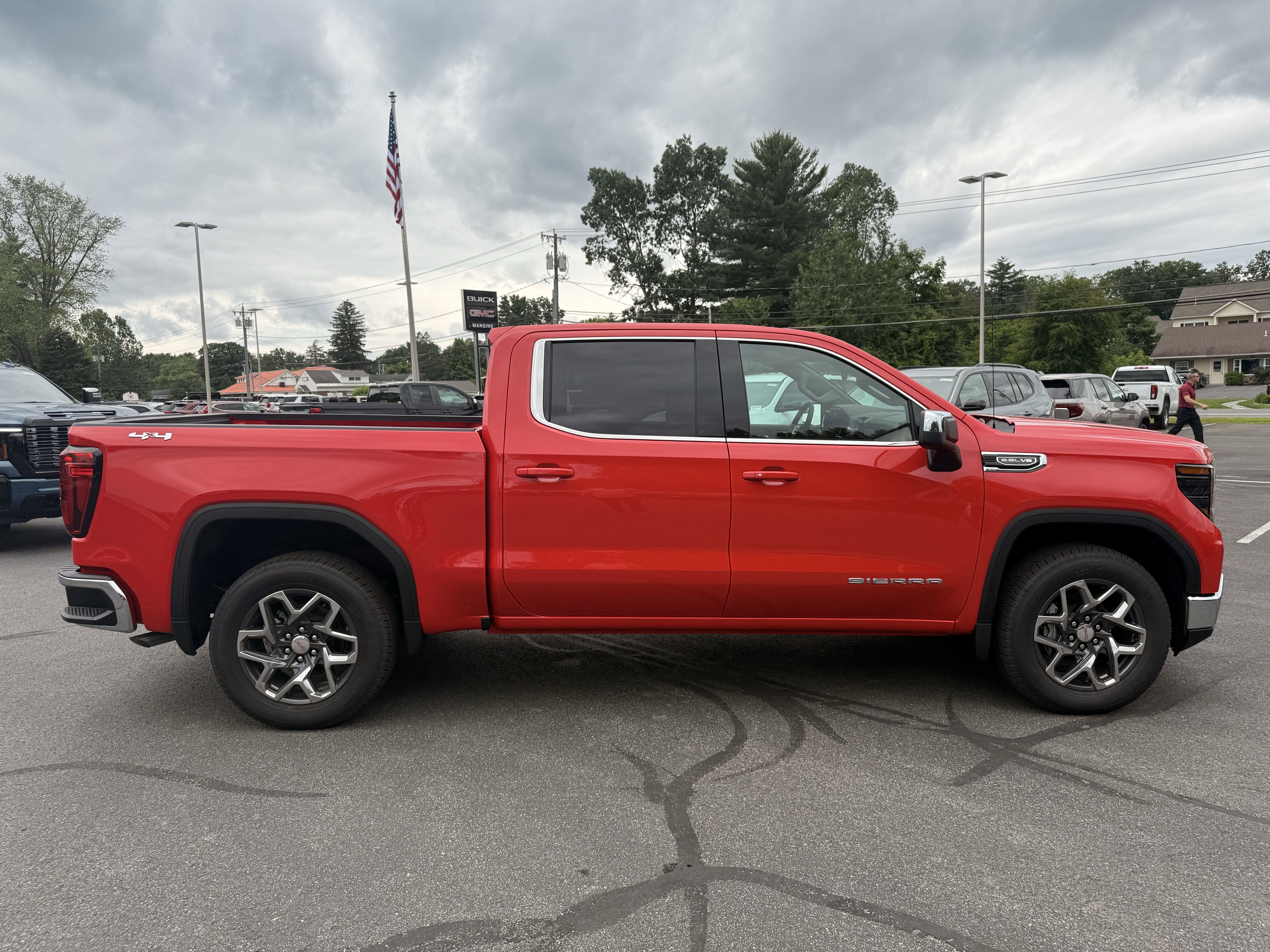 2025 GMC Sierra 1500 SLE