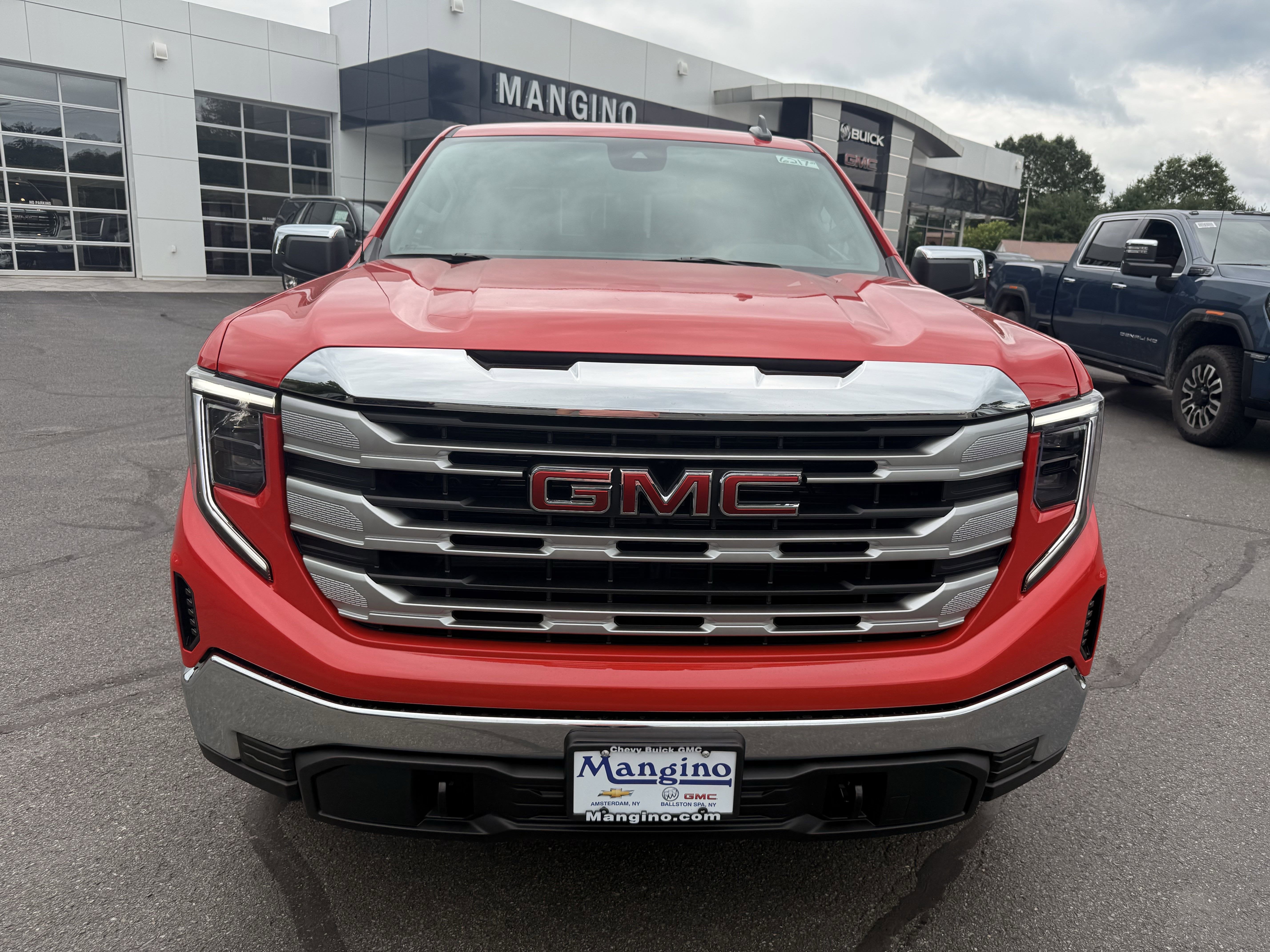 2025 GMC Sierra 1500 SLE
