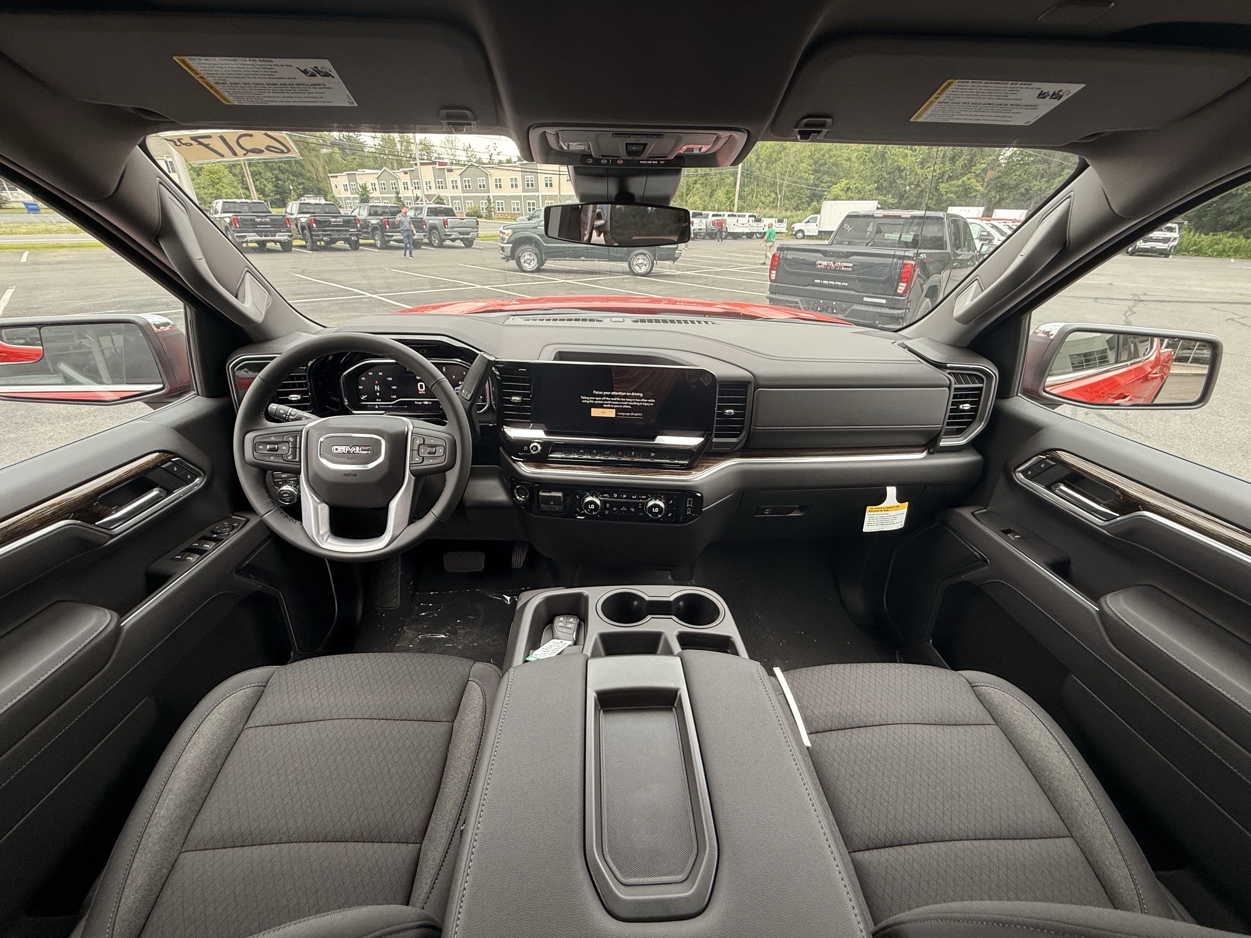 2025 GMC Sierra 1500 SLE