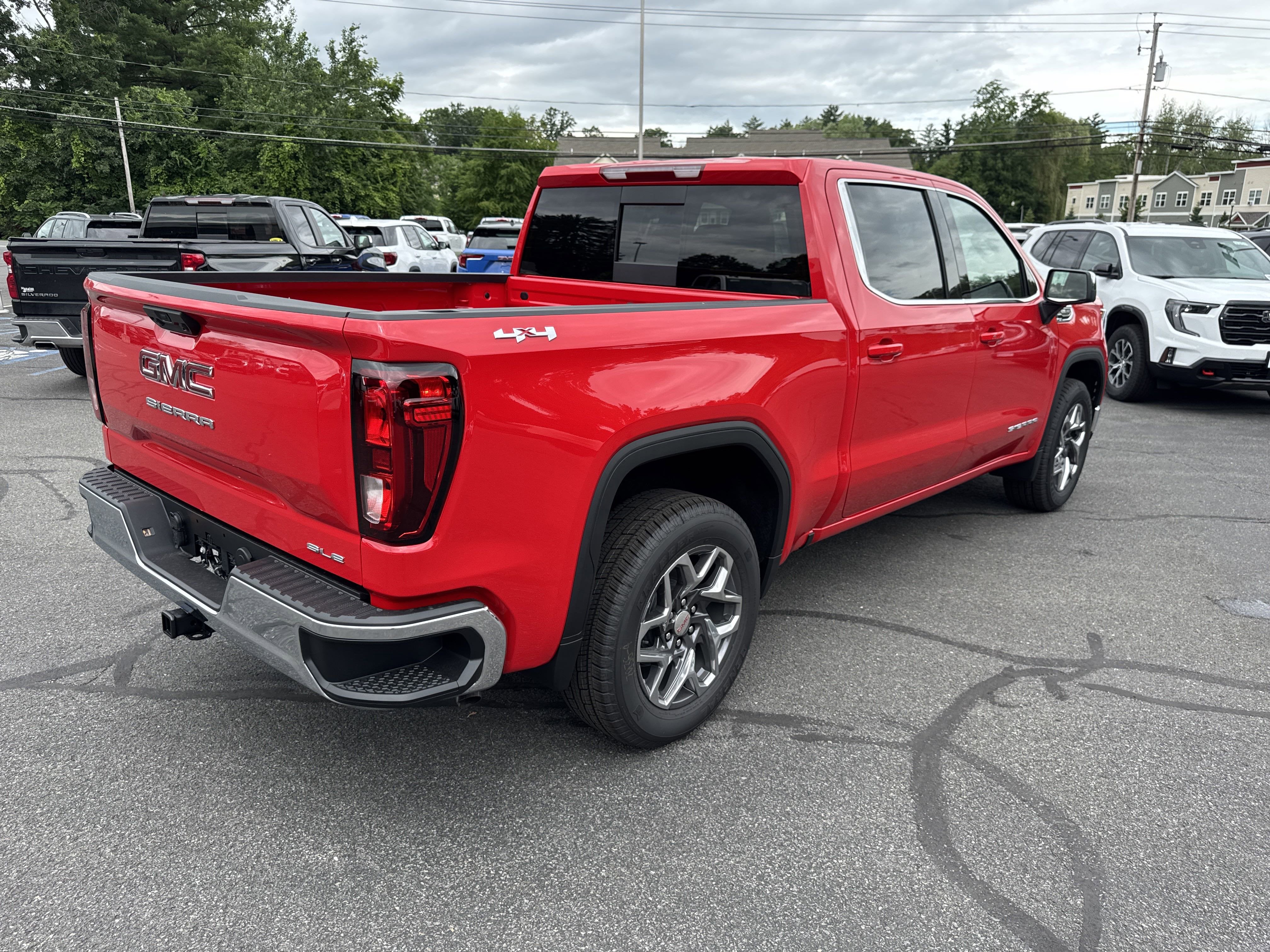 2025 GMC Sierra 1500 SLE