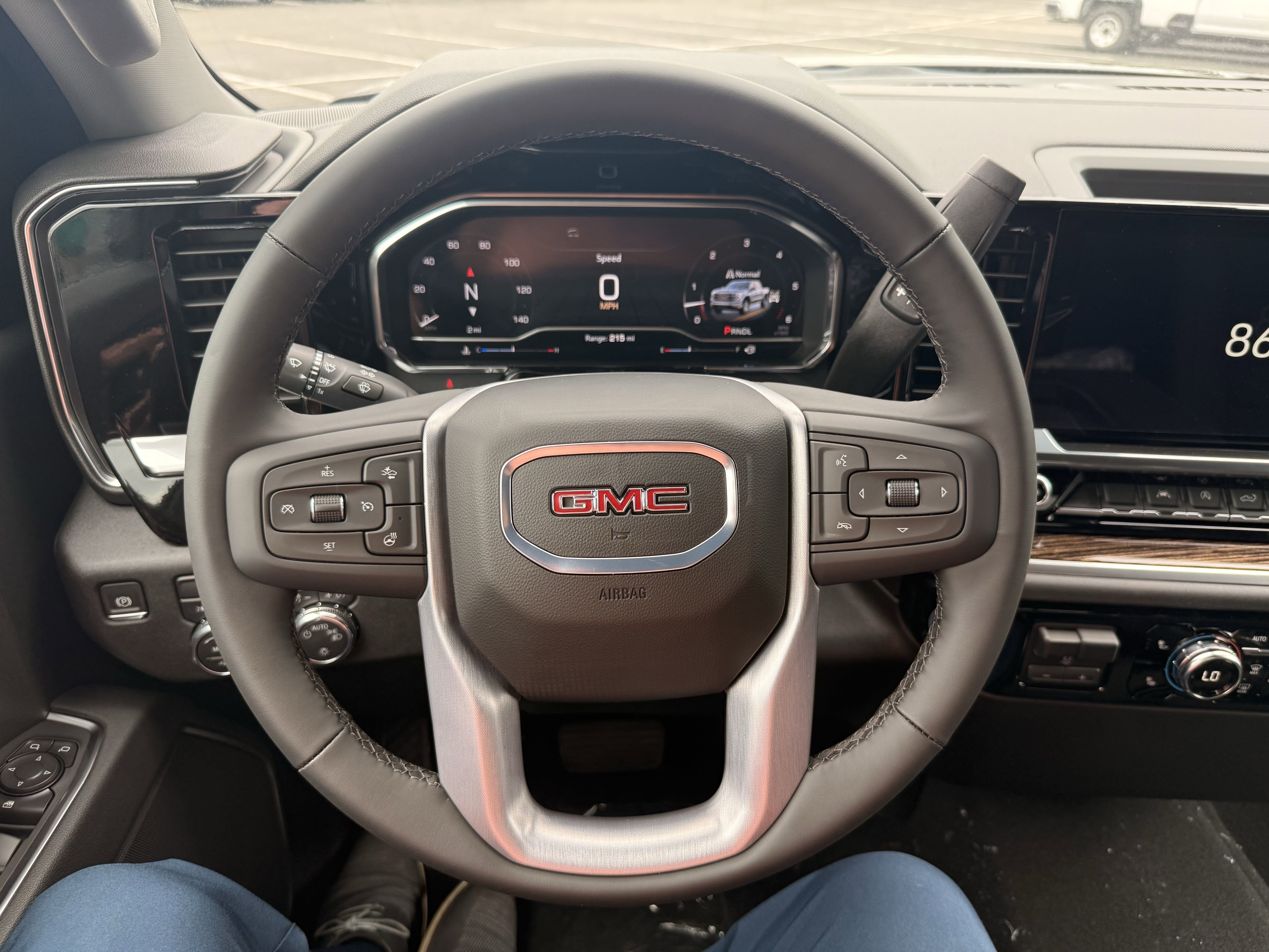 2025 GMC Sierra 1500 SLE