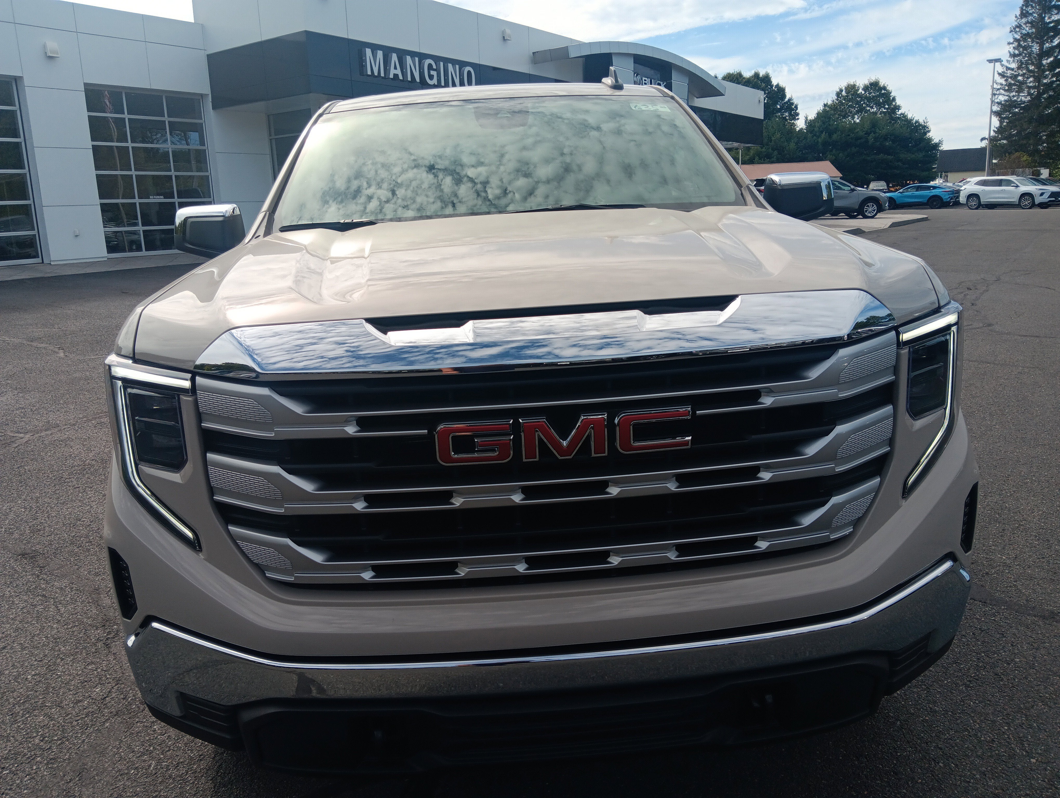 2026 GMC Sierra 1500 SLE