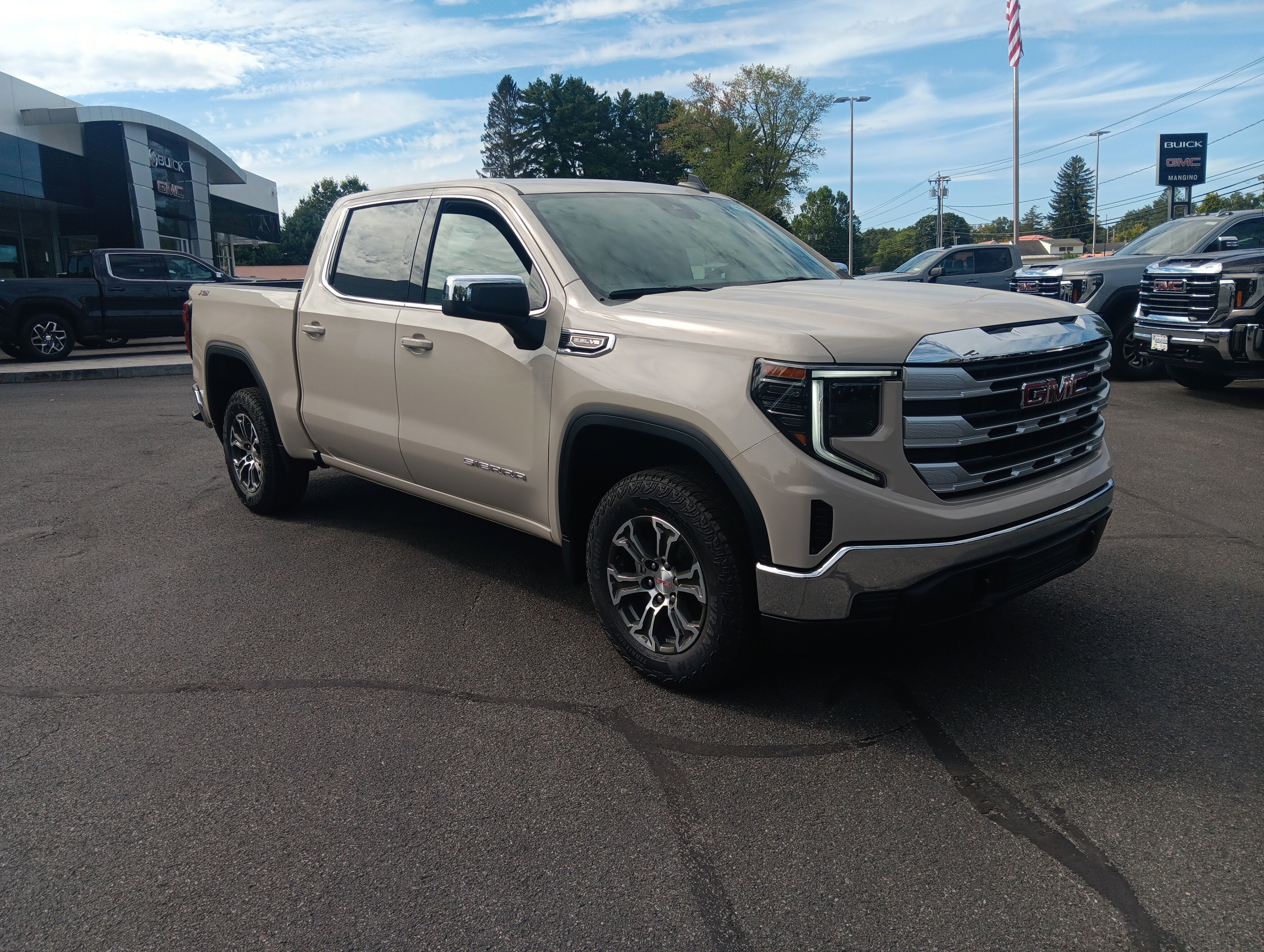 2026 GMC Sierra 1500 SLE