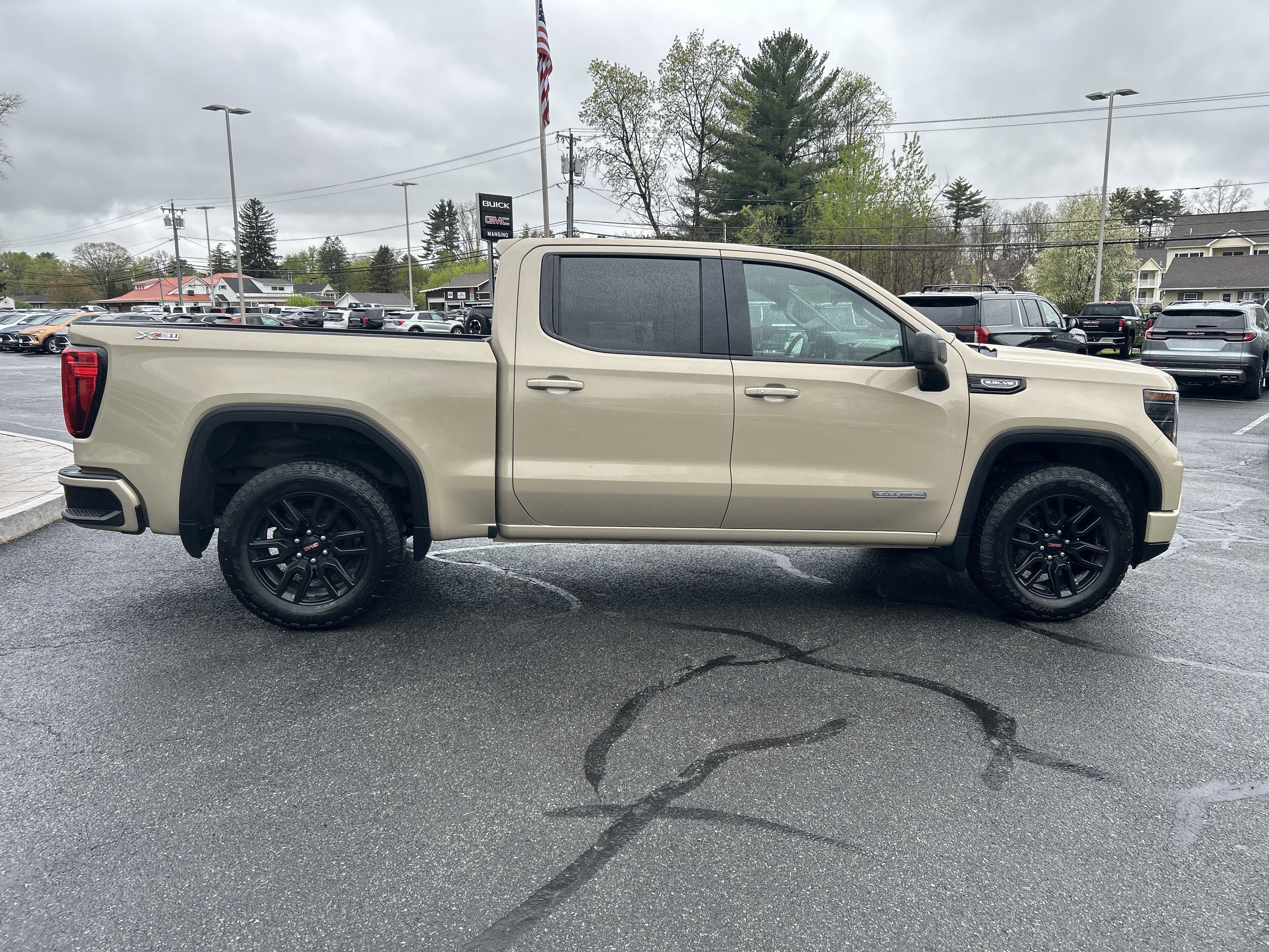 2023 GMC Sierra 1500 Elevation