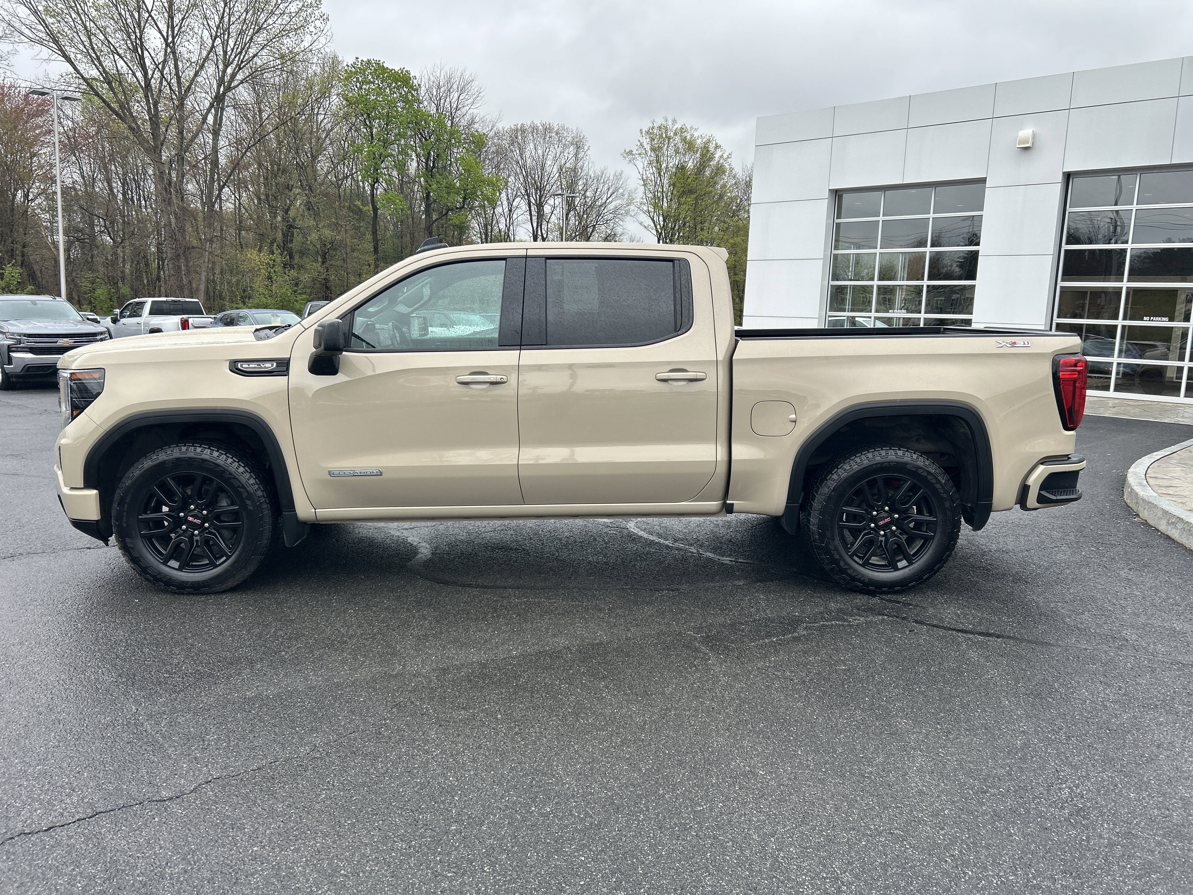 2023 GMC Sierra 1500 Elevation