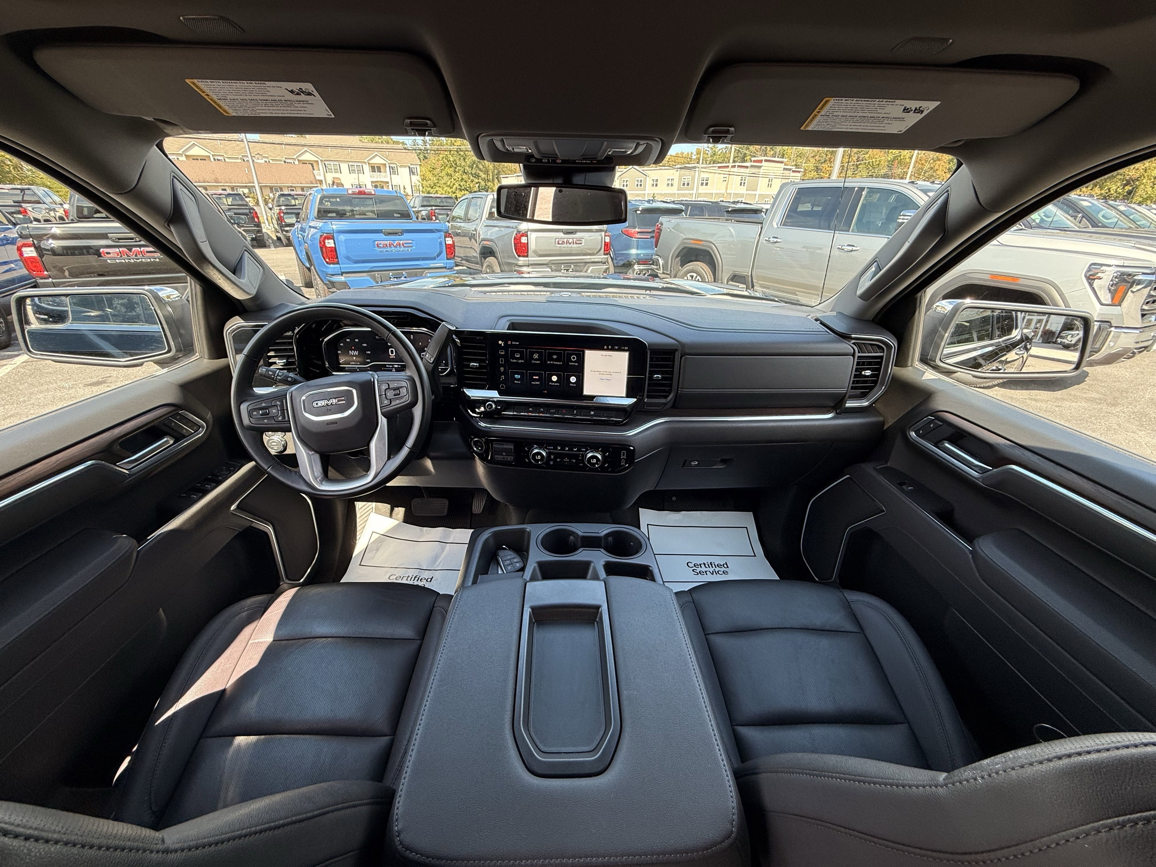 2025 GMC Sierra 1500 SLT