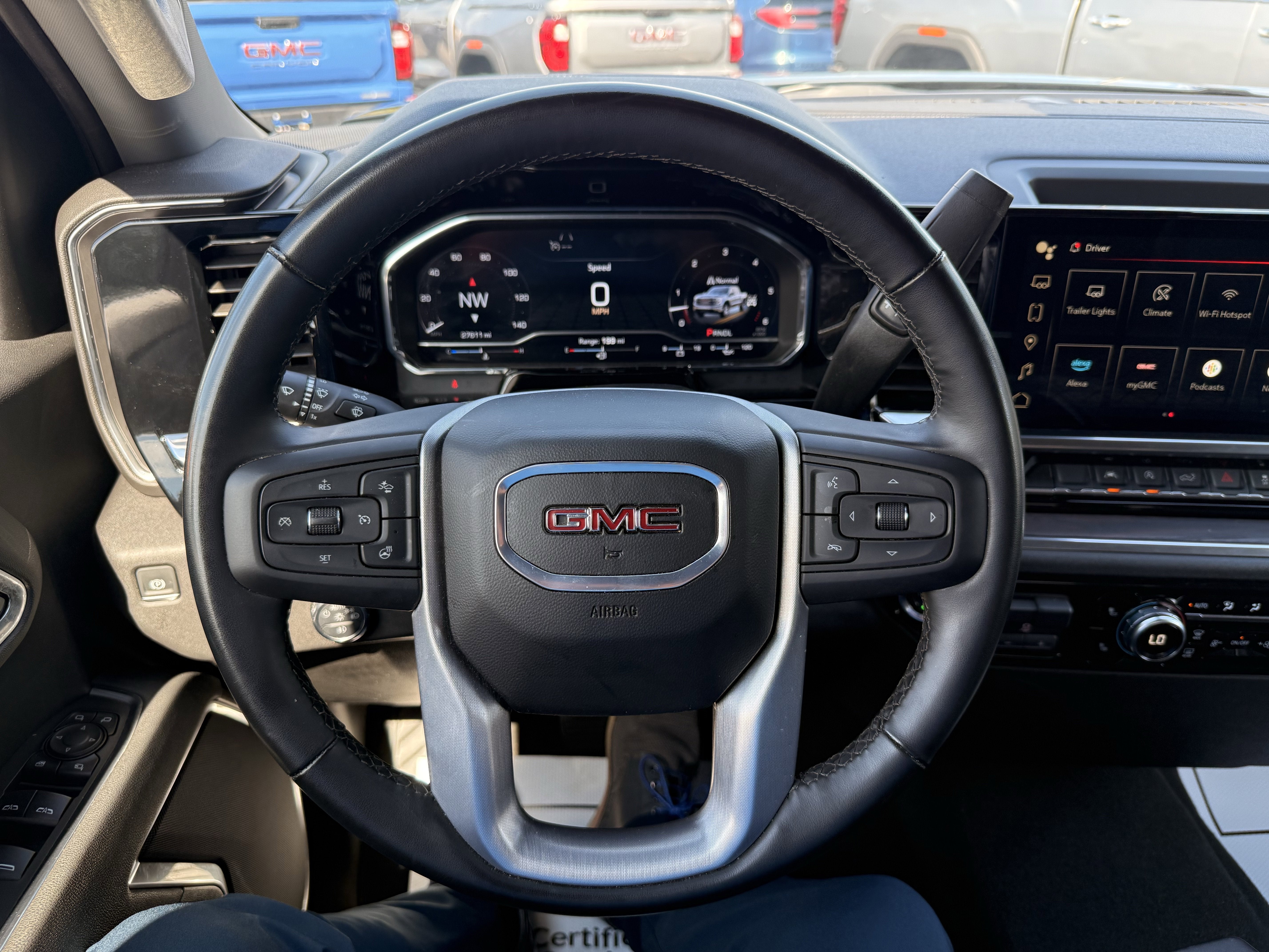 2025 GMC Sierra 1500 SLT