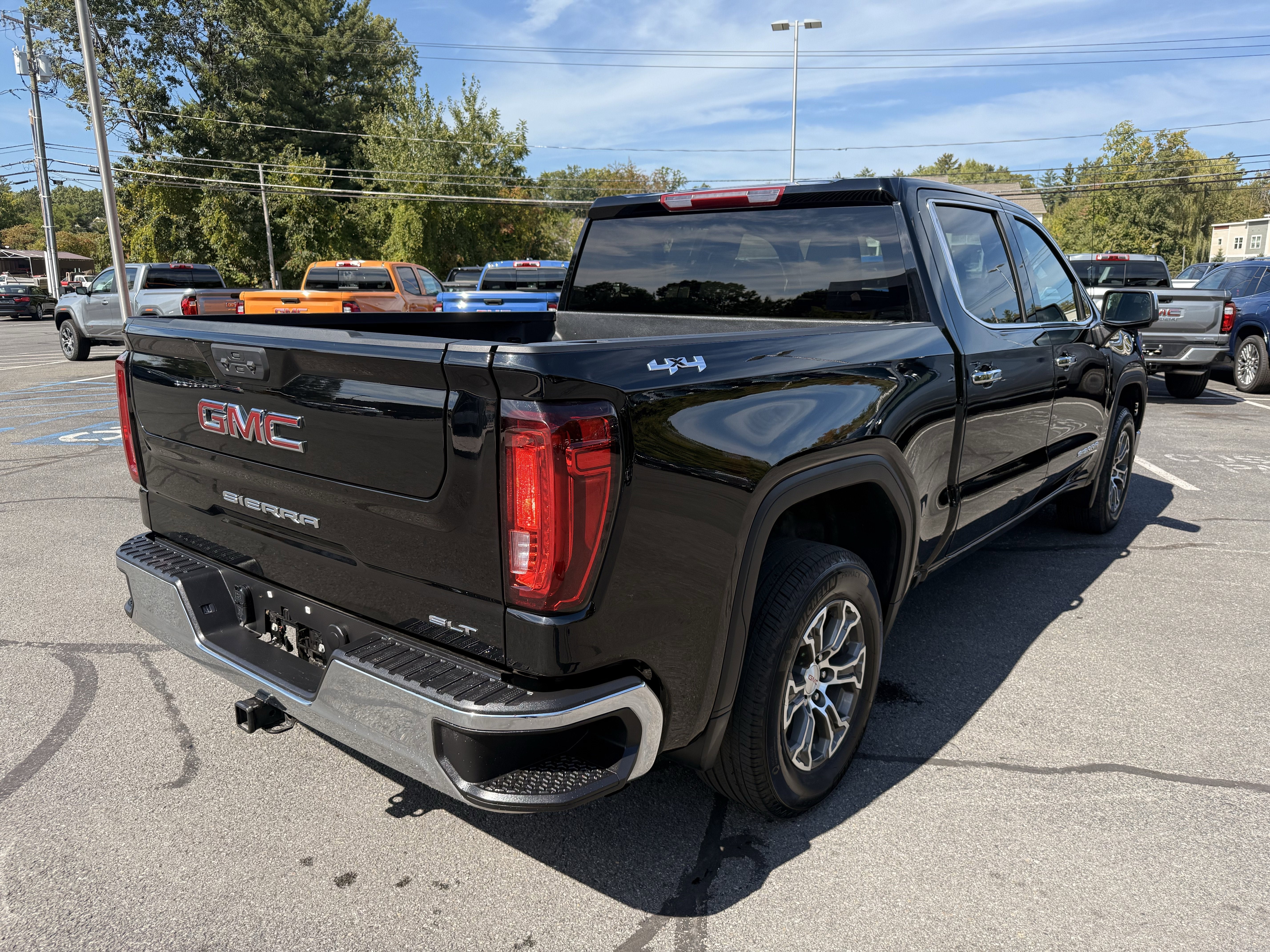 2025 GMC Sierra 1500 SLT