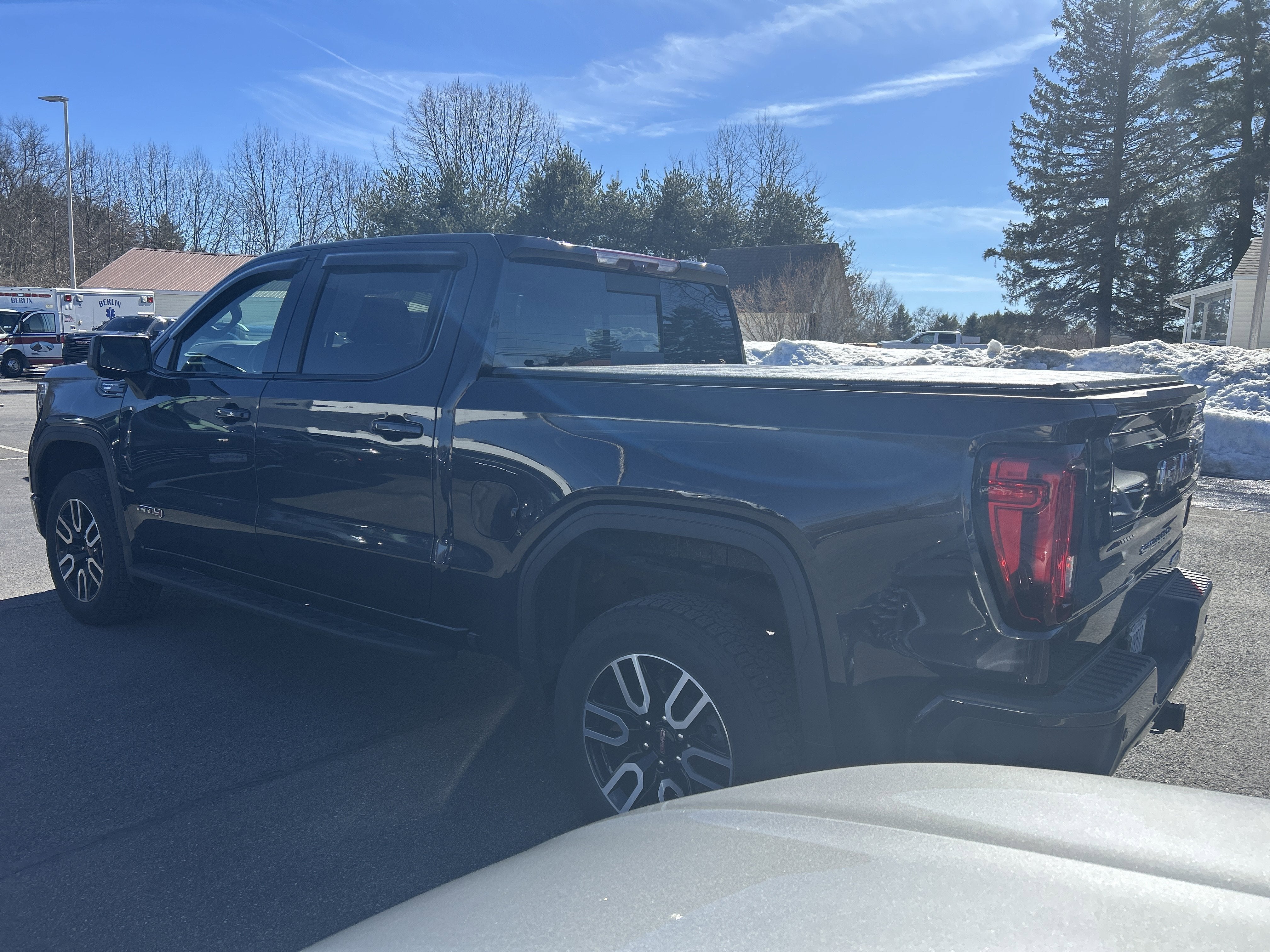 2025 GMC Sierra 1500 AT4