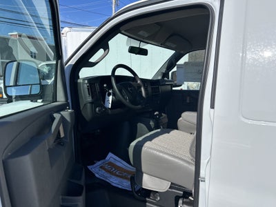 2025 GMC Savana Cargo Work Van