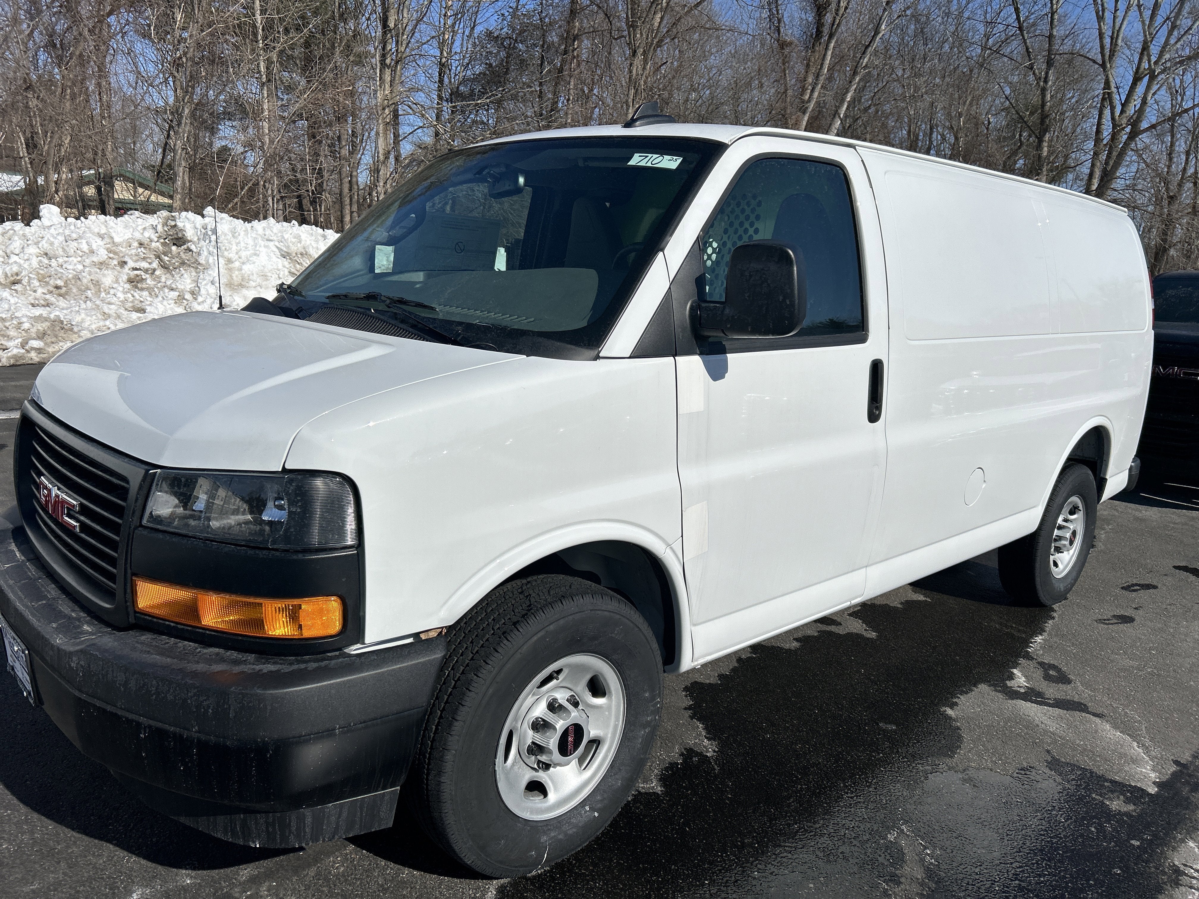 2025 GMC Savana Cargo Work Van