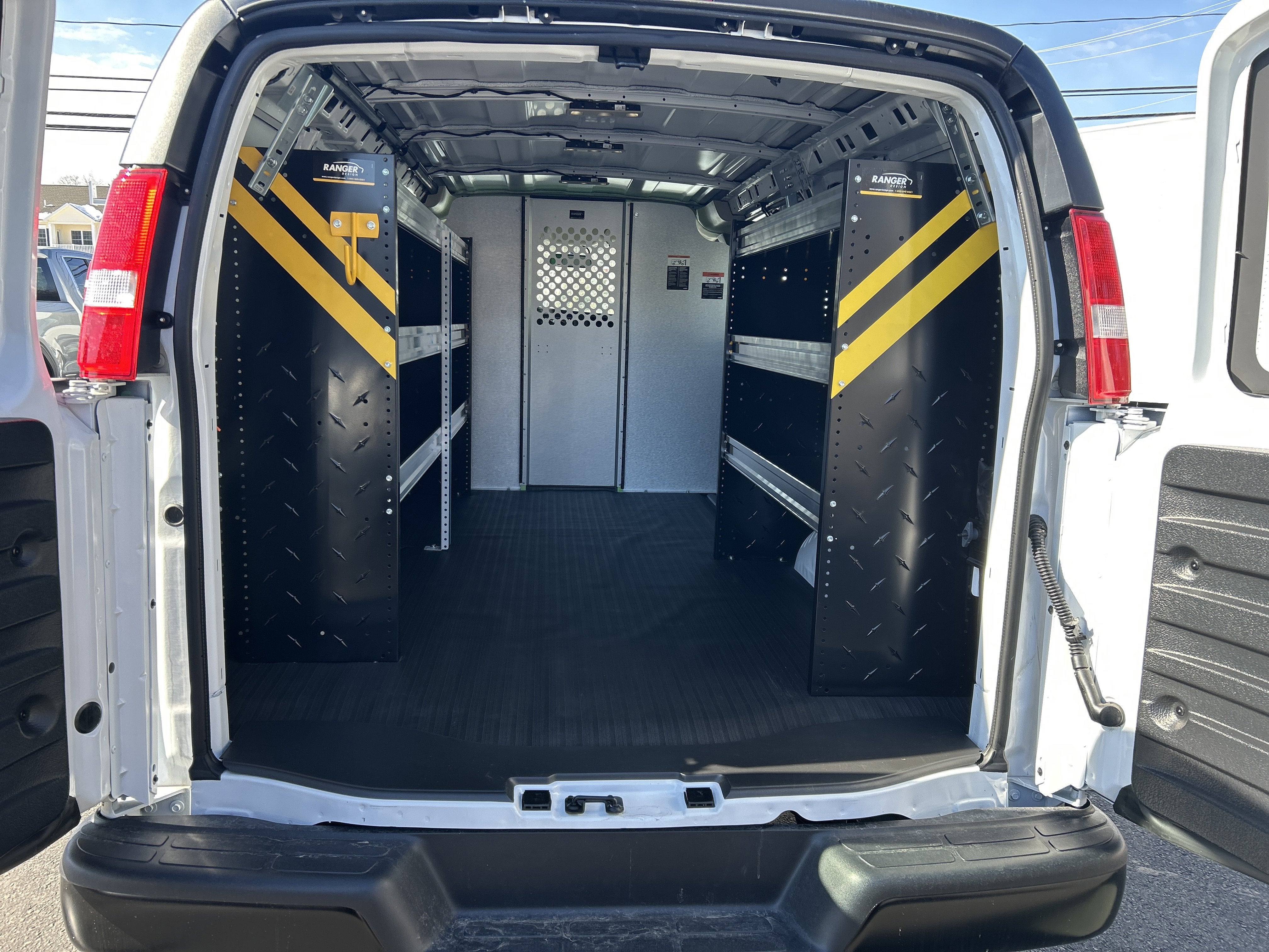 2025 GMC Savana Cargo Work Van