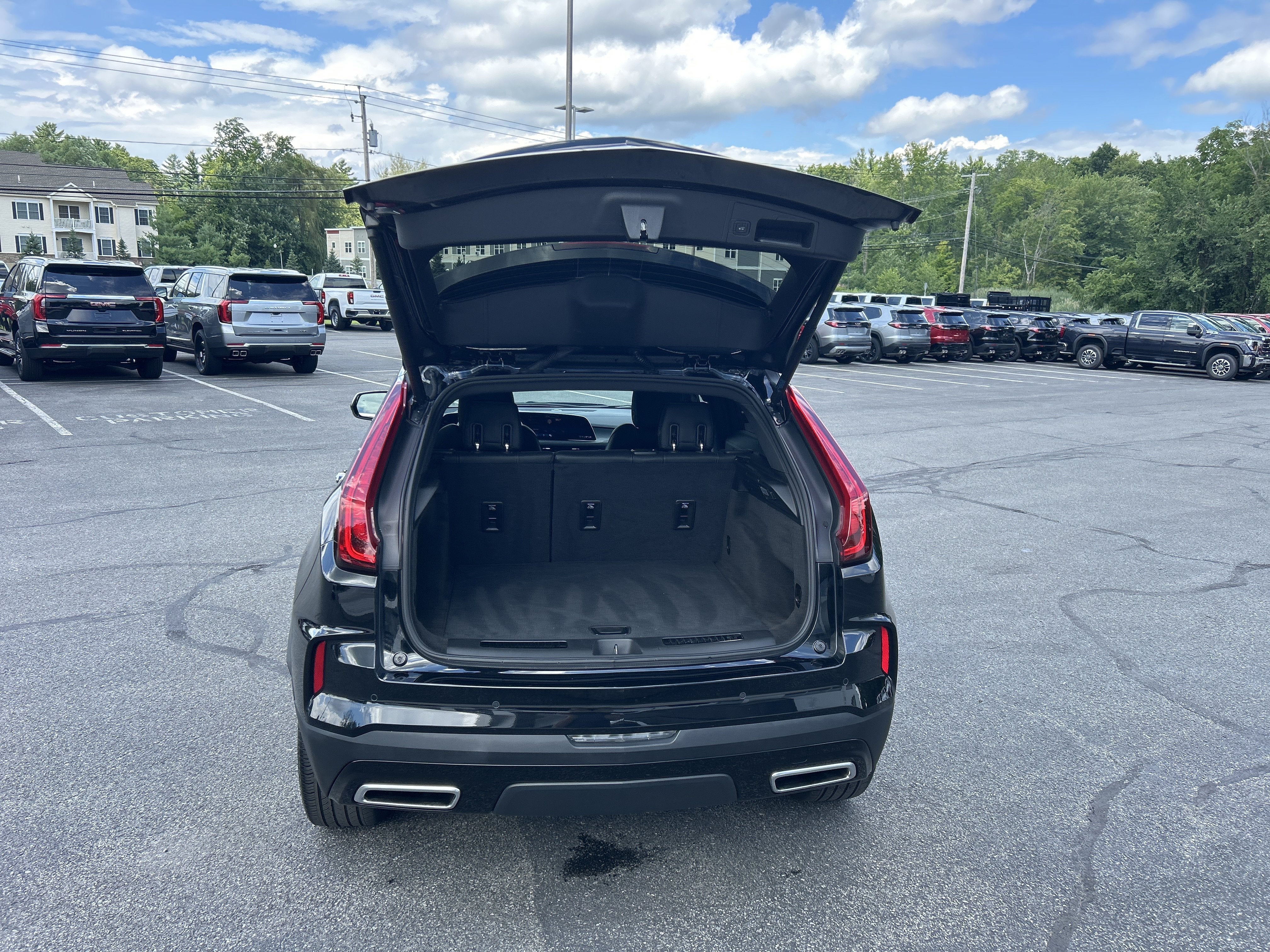 2025 Cadillac XT4 Premium Luxury
