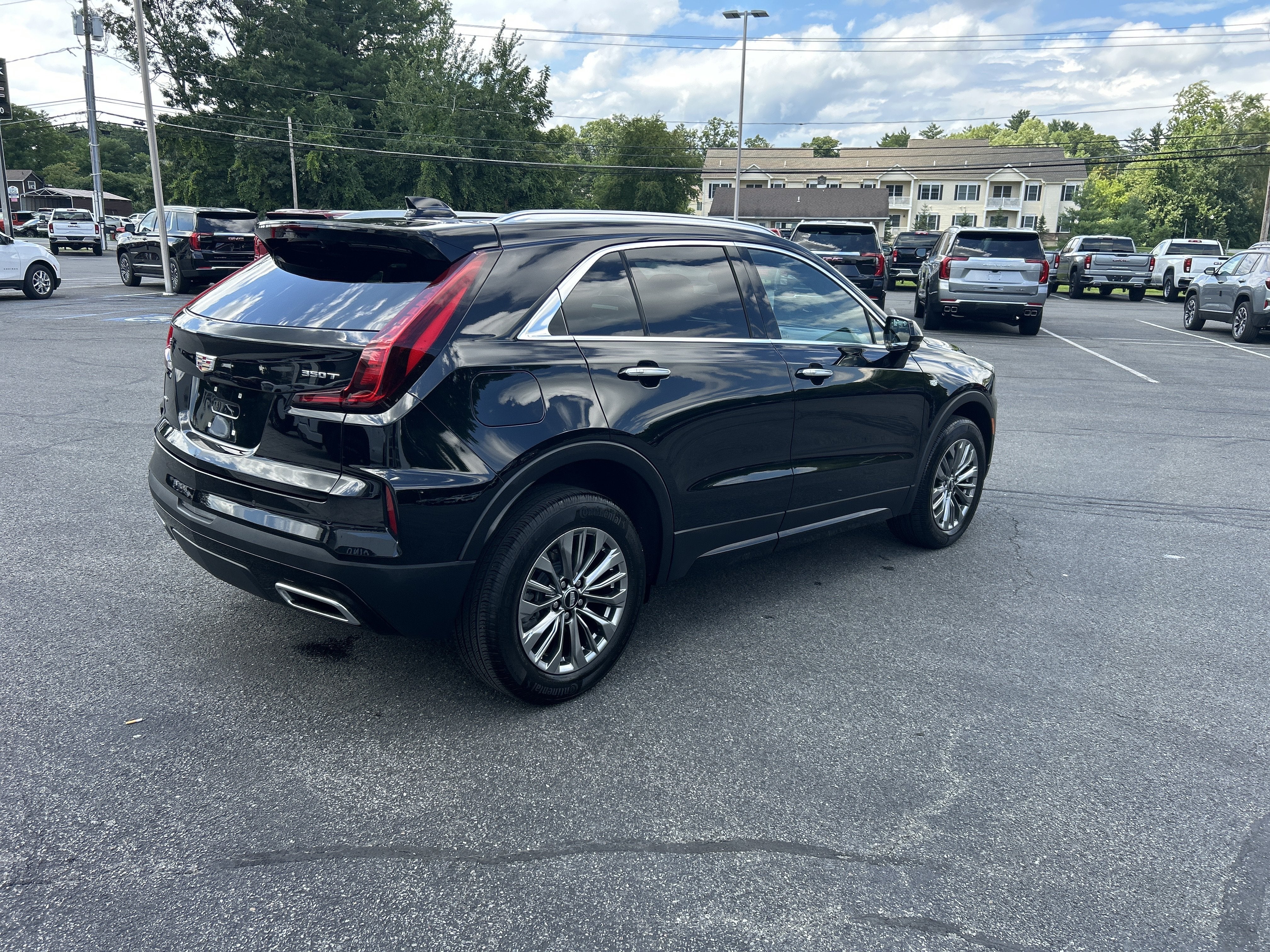 2025 Cadillac XT4 Premium Luxury