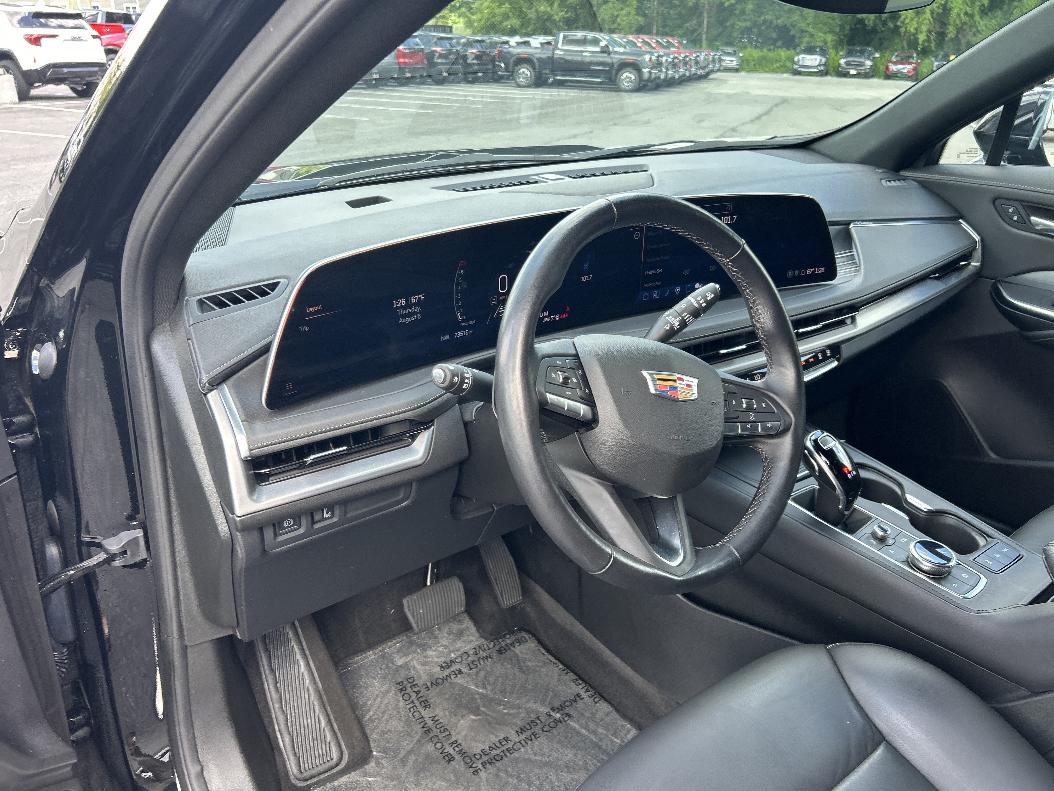 2025 Cadillac XT4 Premium Luxury