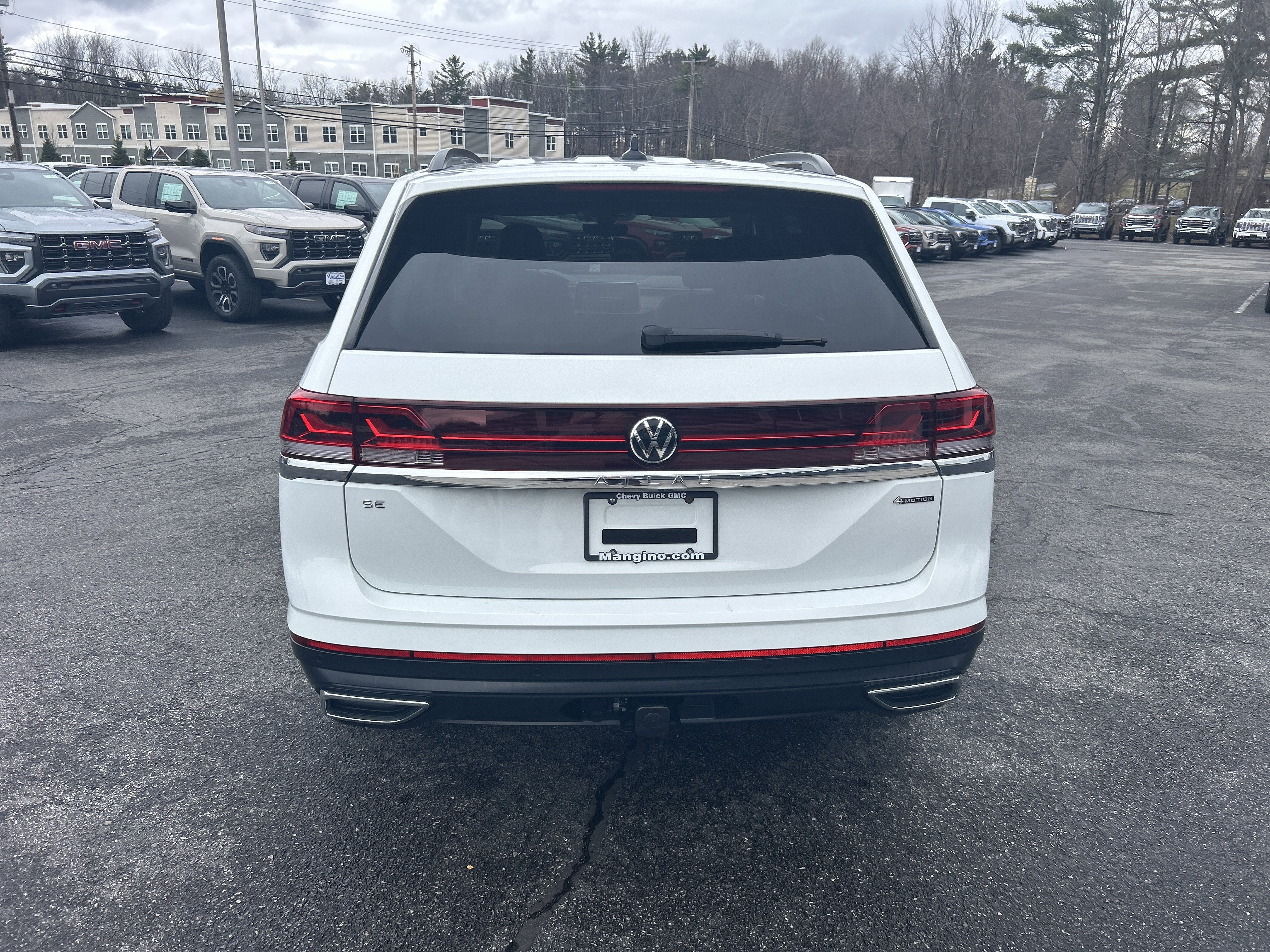 2025 Volkswagen Atlas 2.0T SE w/Technology