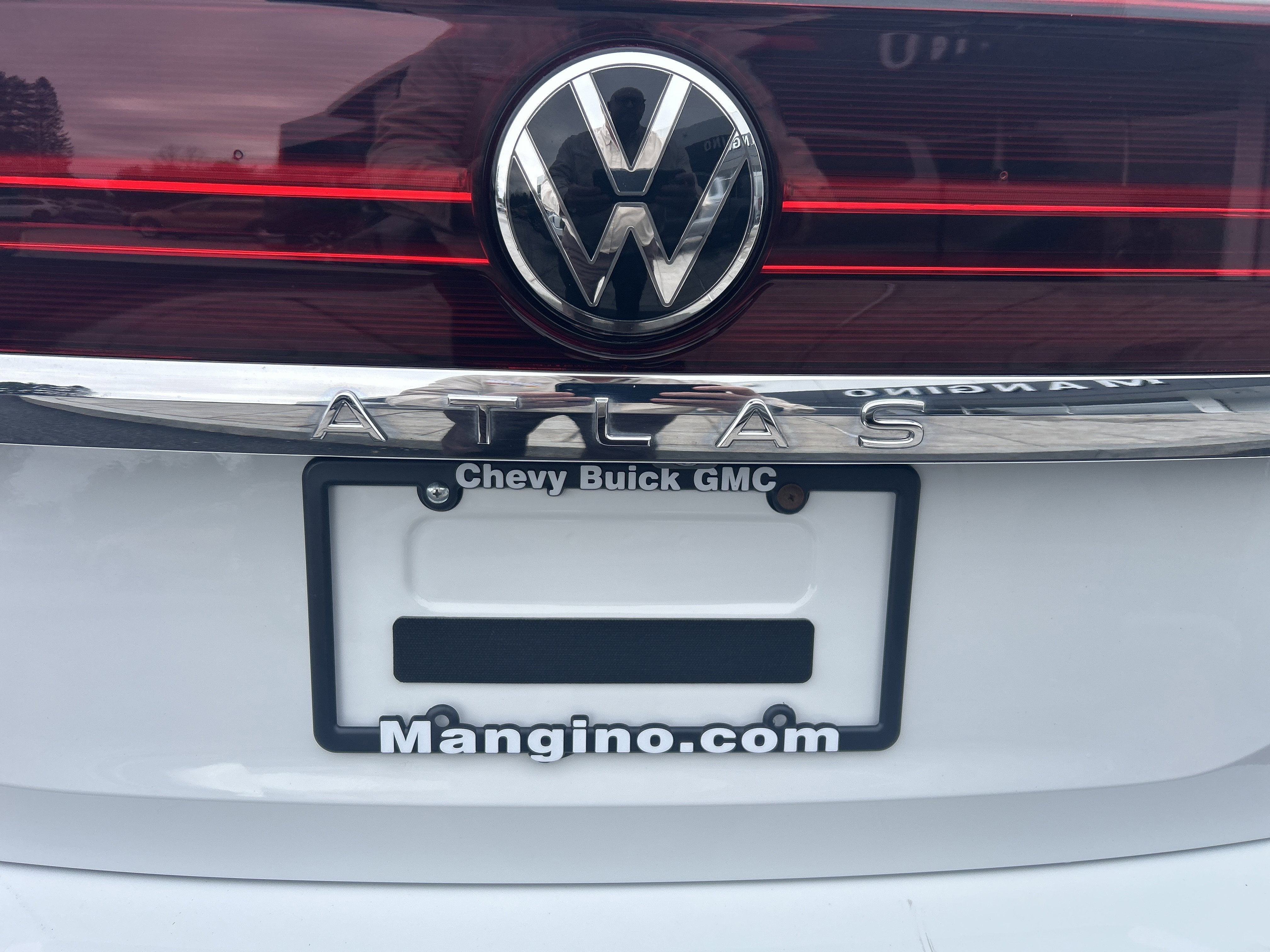 2025 Volkswagen Atlas 2.0T SE w/Technology