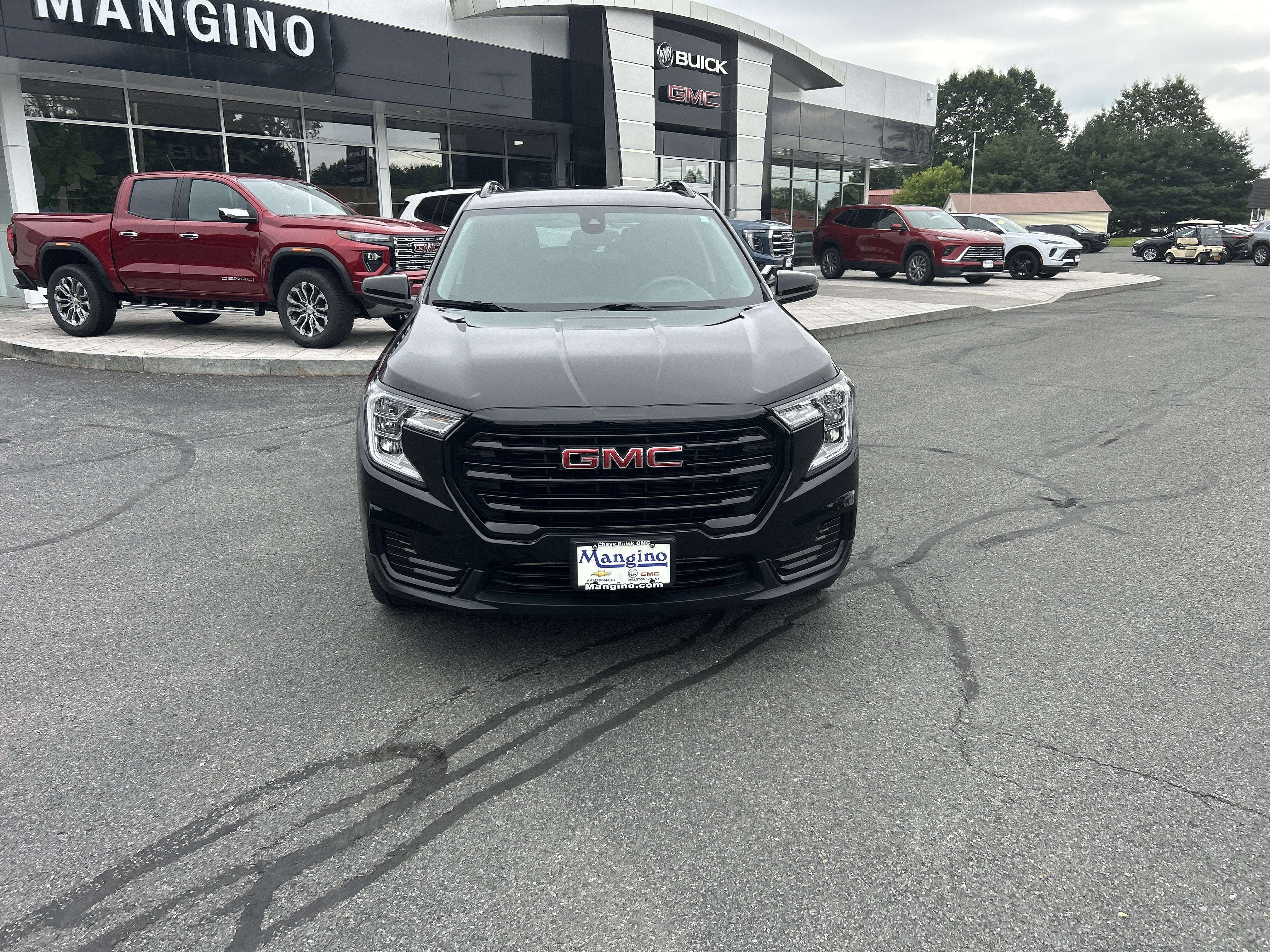 2023 GMC Terrain SLE