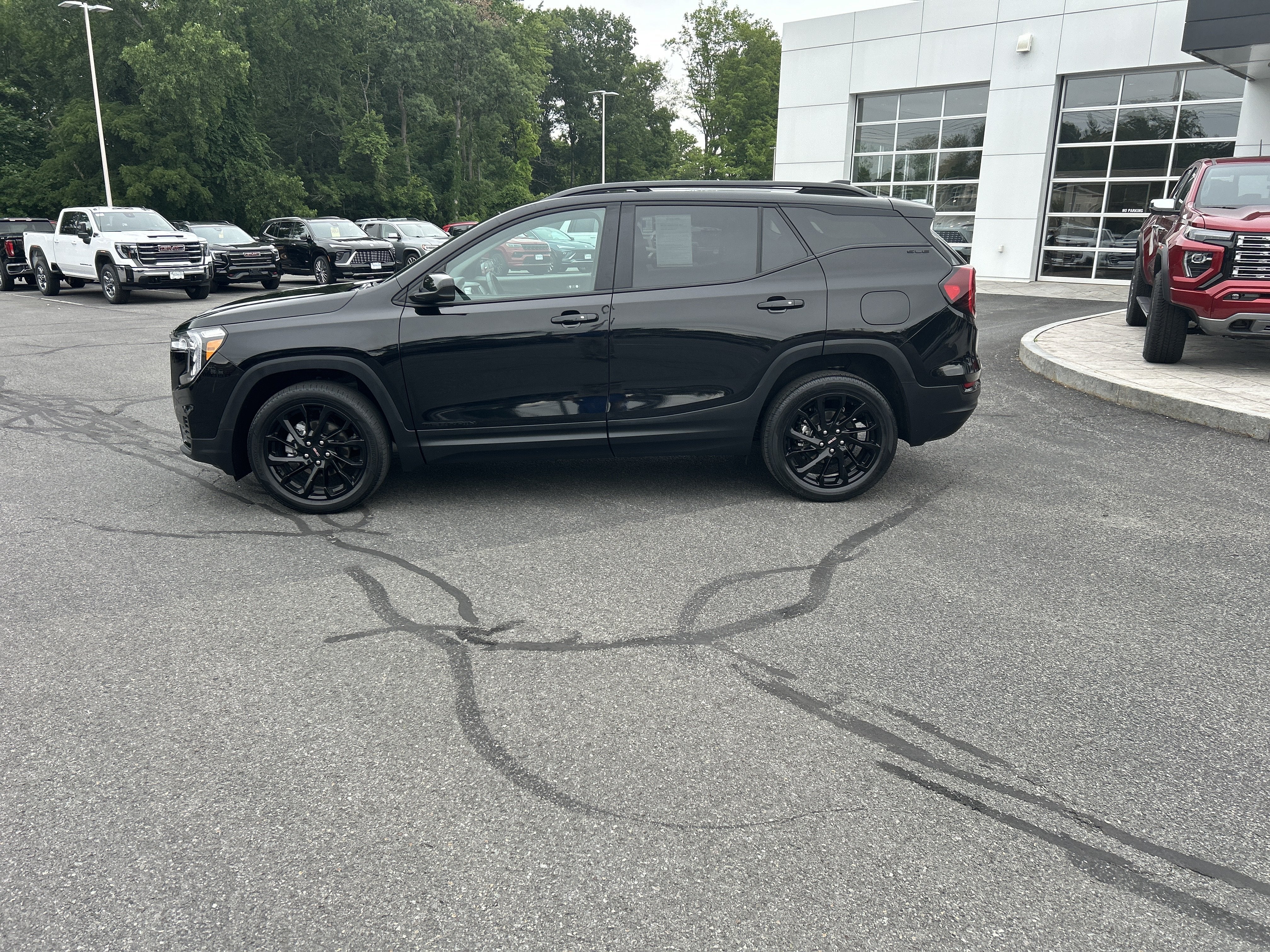 2023 GMC Terrain SLE