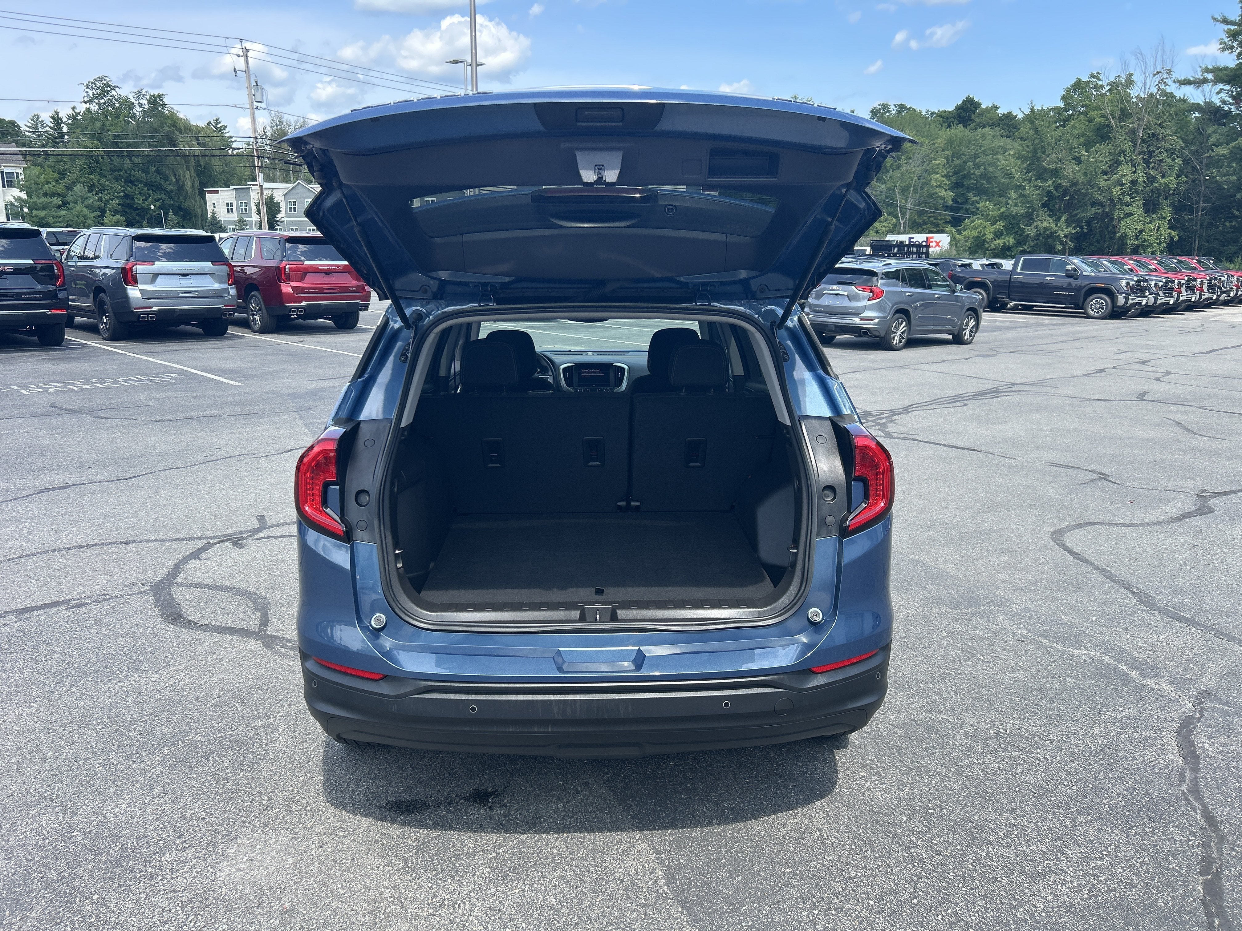 2024 GMC Terrain SLE