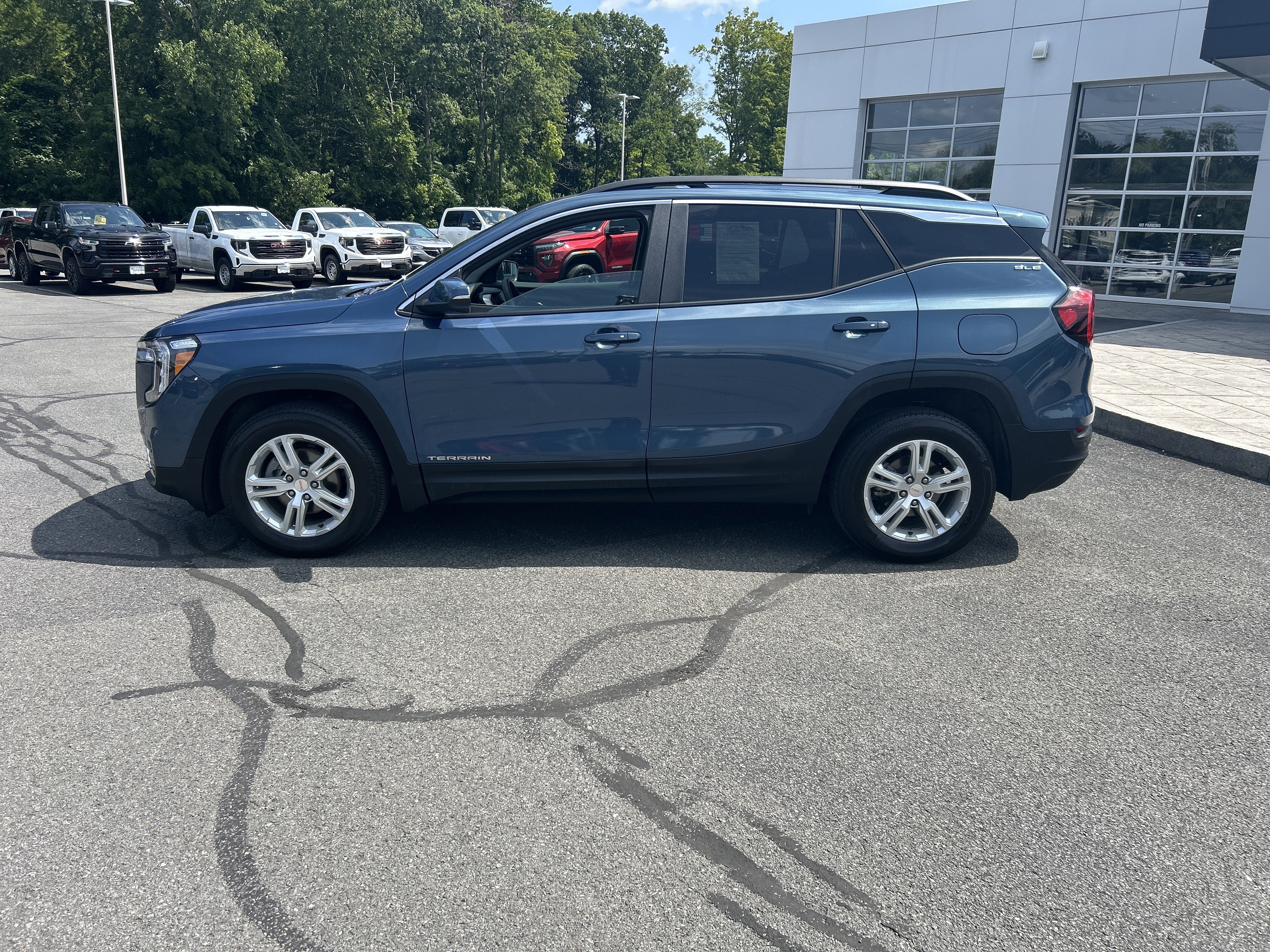 2024 GMC Terrain SLE