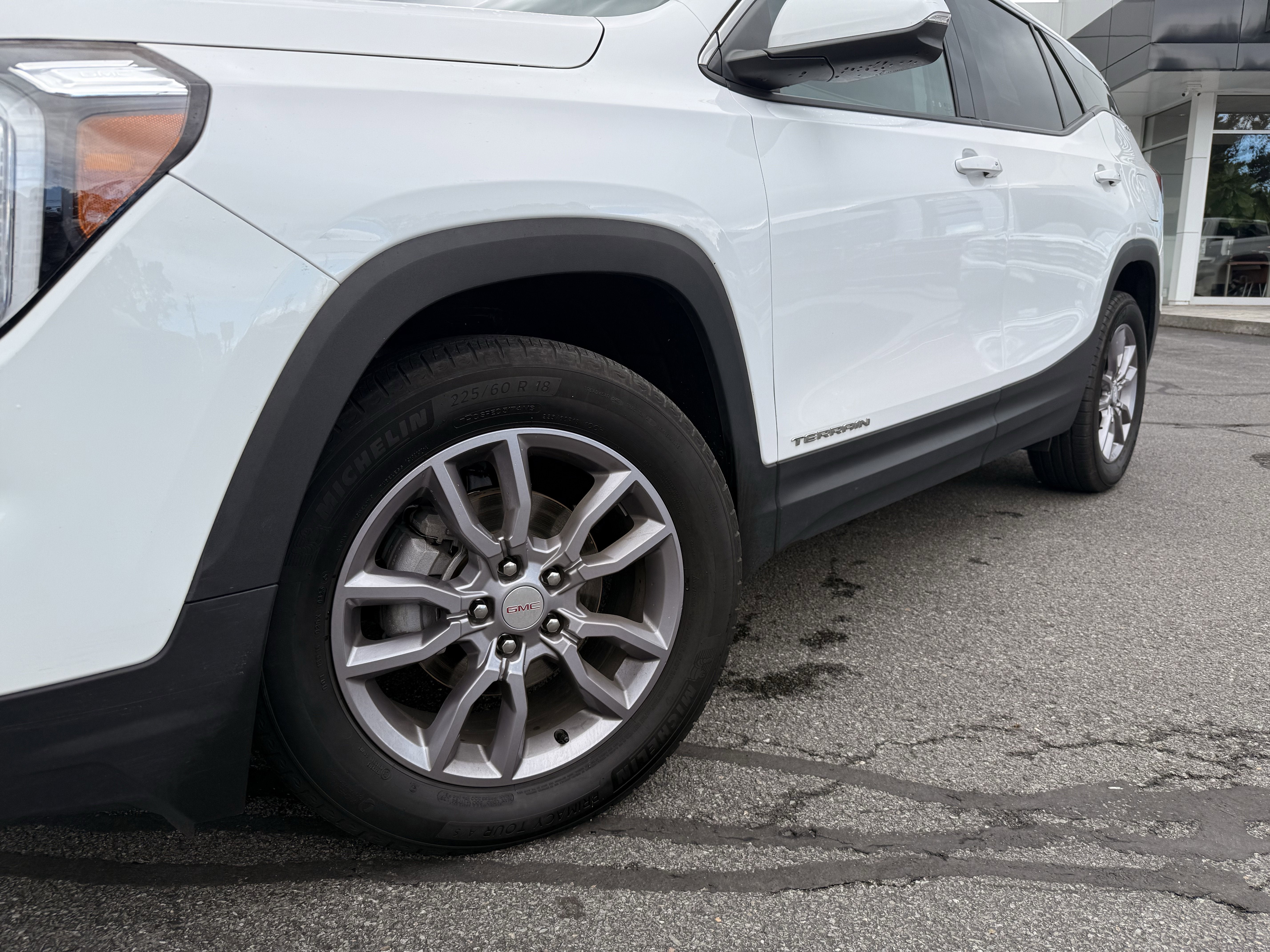 2023 GMC Terrain SLT