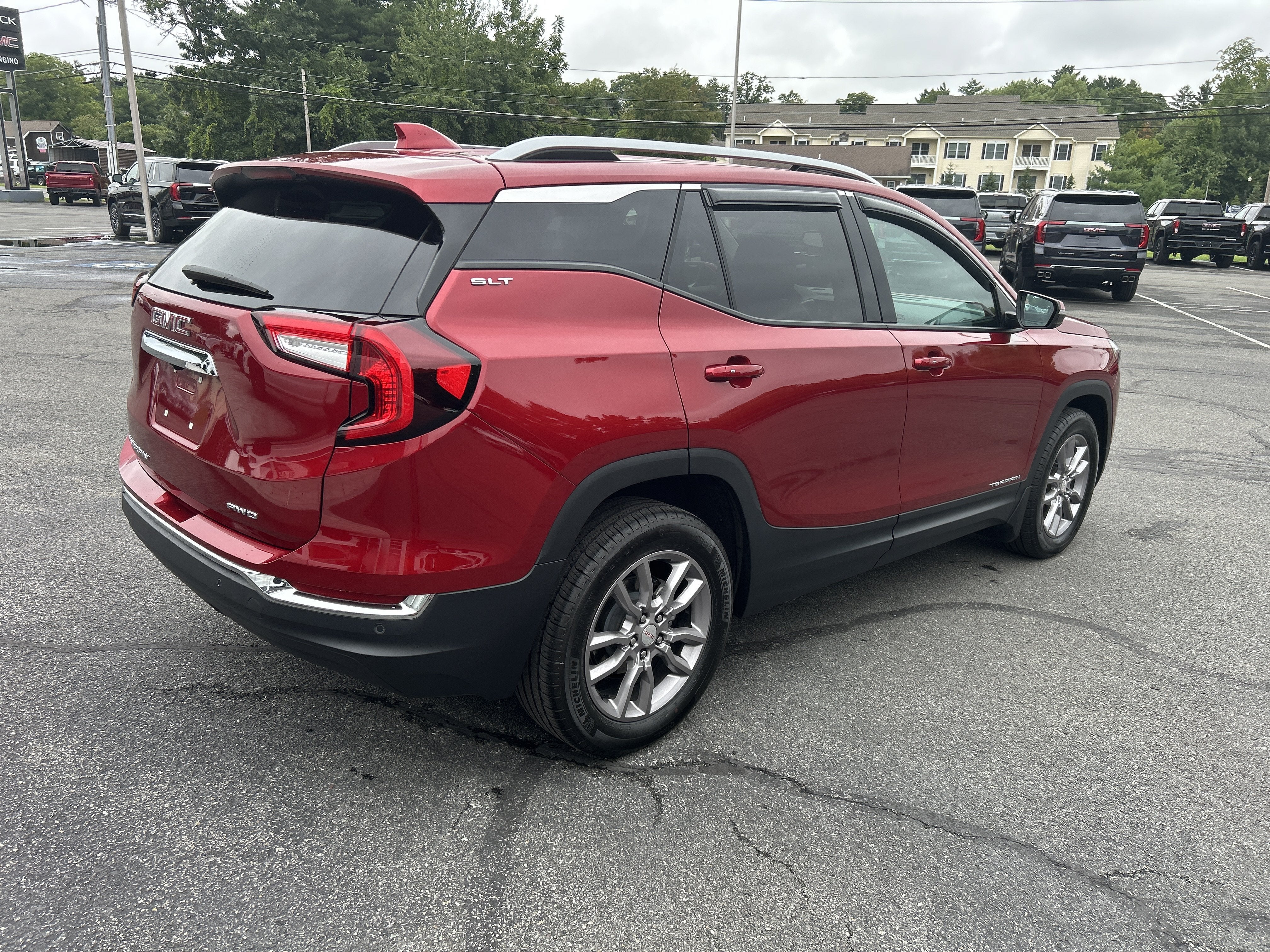 2024 GMC Terrain SLT